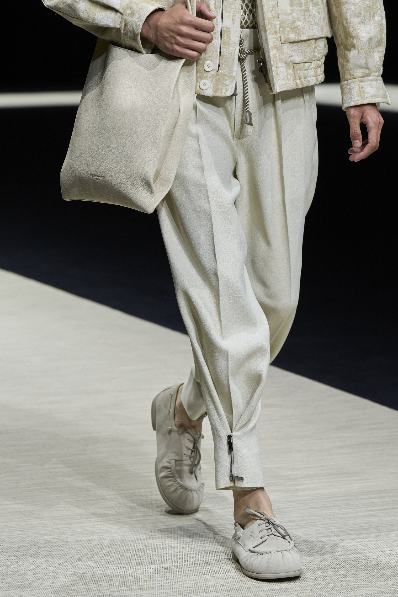 Emporio Armani  Spring 2025 Men's Fashion Show Details