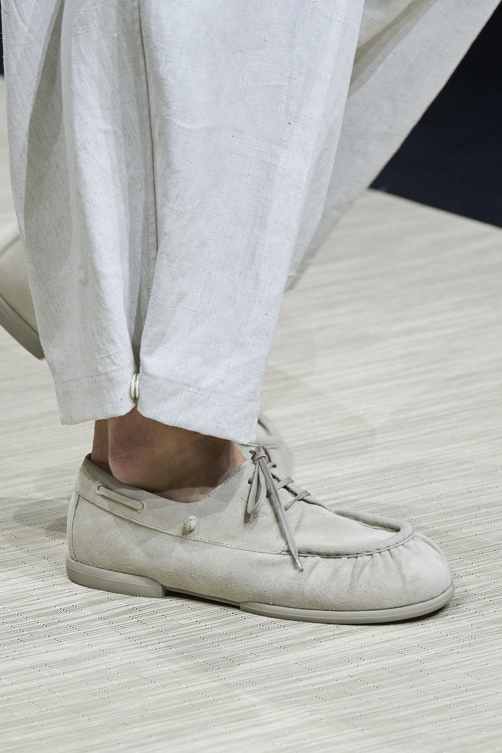 Emporio Armani  Spring 2025 Men's Fashion Show Details