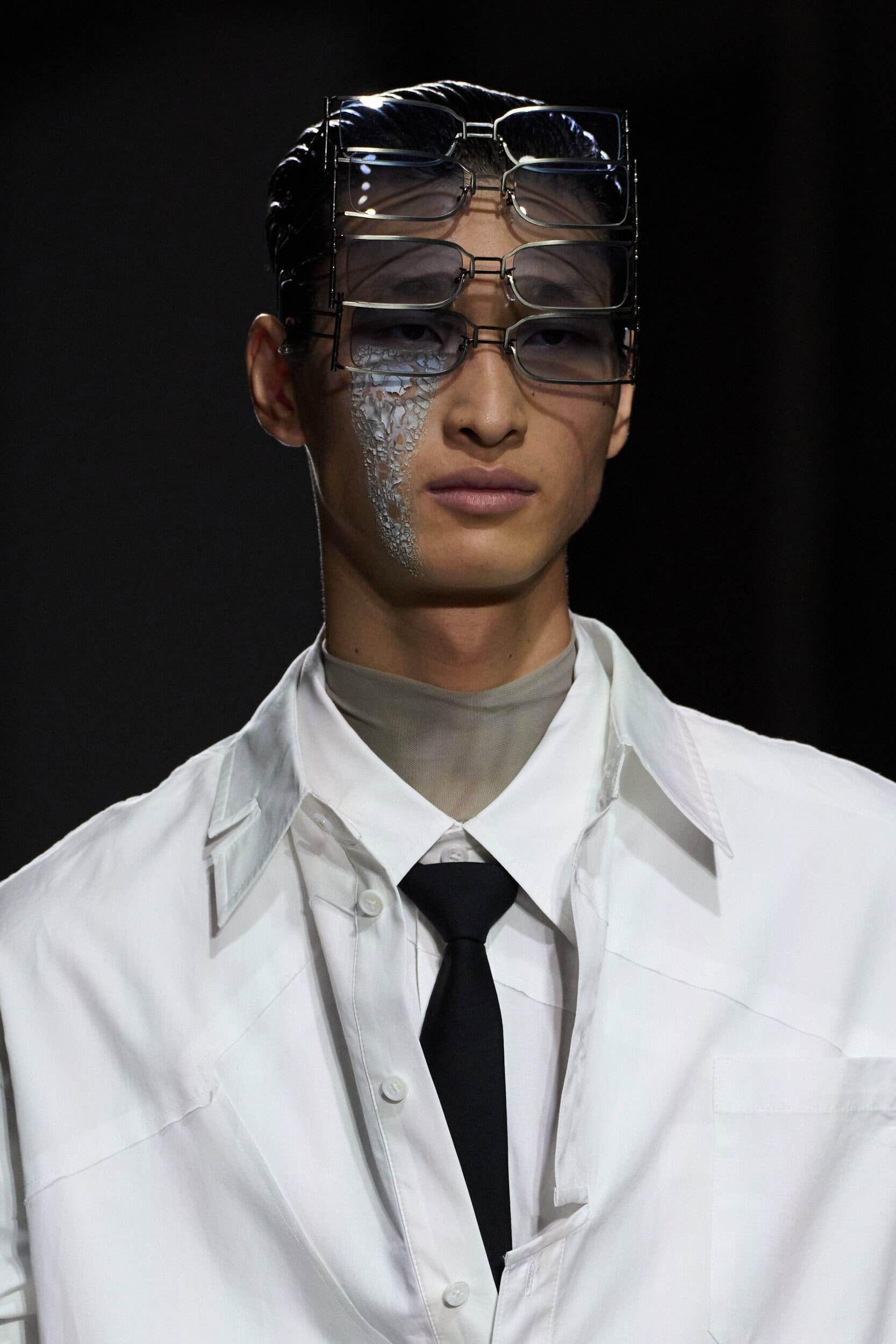 Feng Chen Wang Spring 2025 Men's Fashion Show Details | The Impression