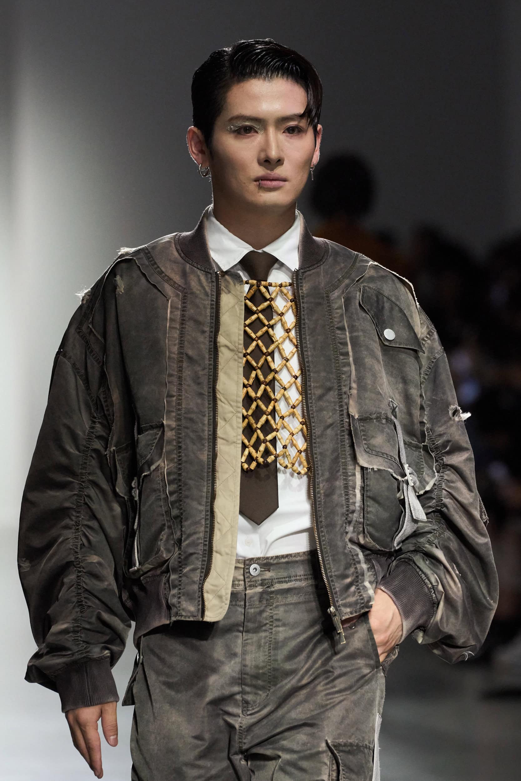 Feng Chen Wang Spring 2025 Men's Fashion Show Details | The Impression