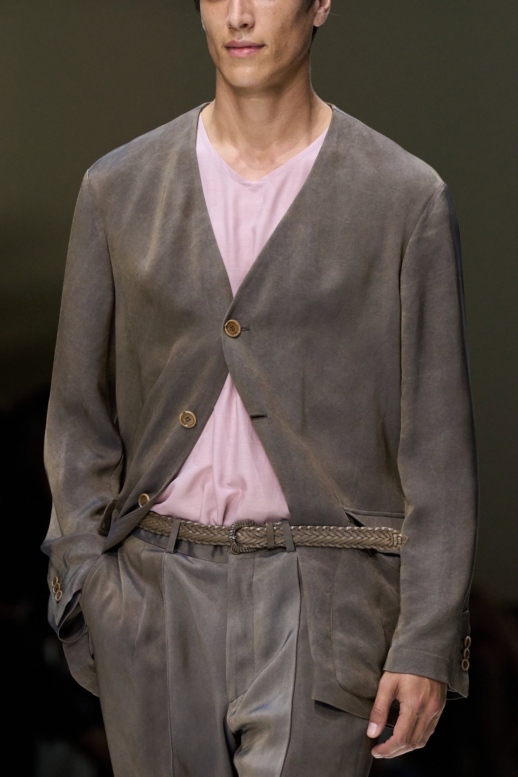 Giorgio Armani  Spring 2025 Men's Fashion Show Details