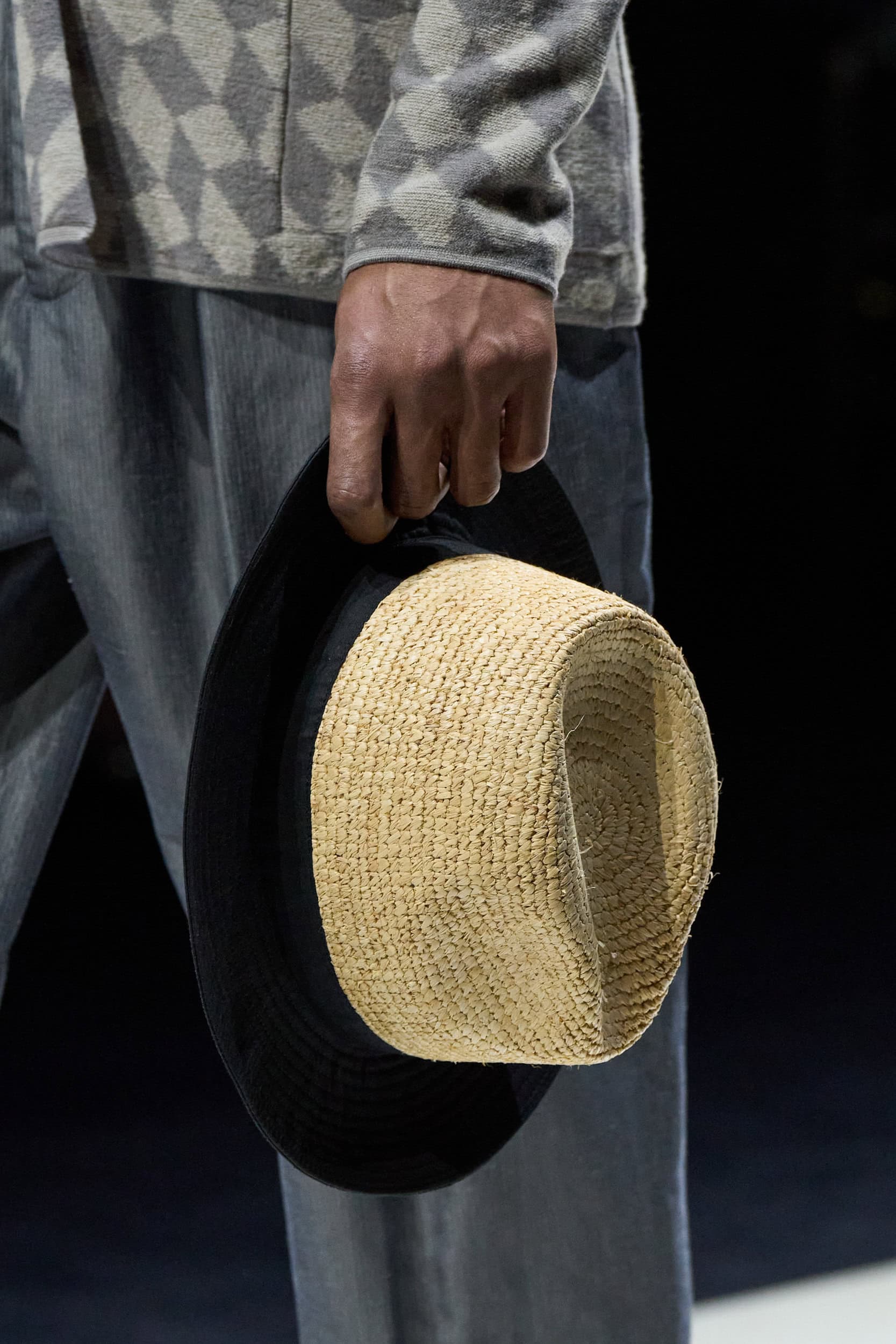 Giorgio Armani  Spring 2025 Men's Fashion Show Details