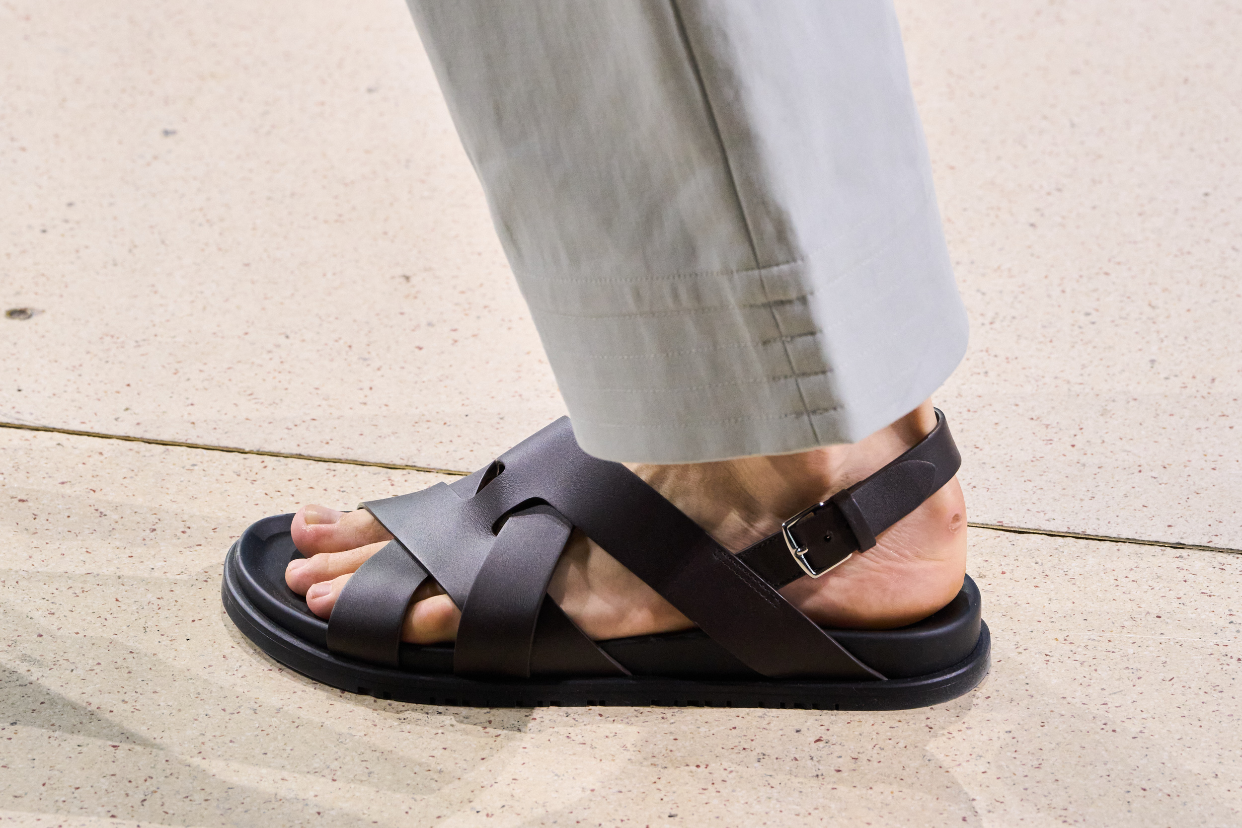 Hermes  Spring 2025 Men's Fashion Show Details