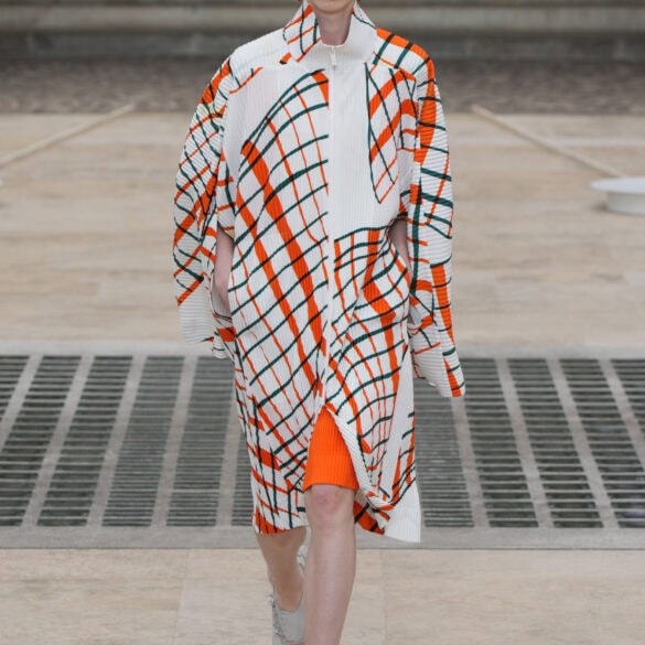 Homme Plisse Issey Miyake  Spring 2025 Men's Fashion Show Film