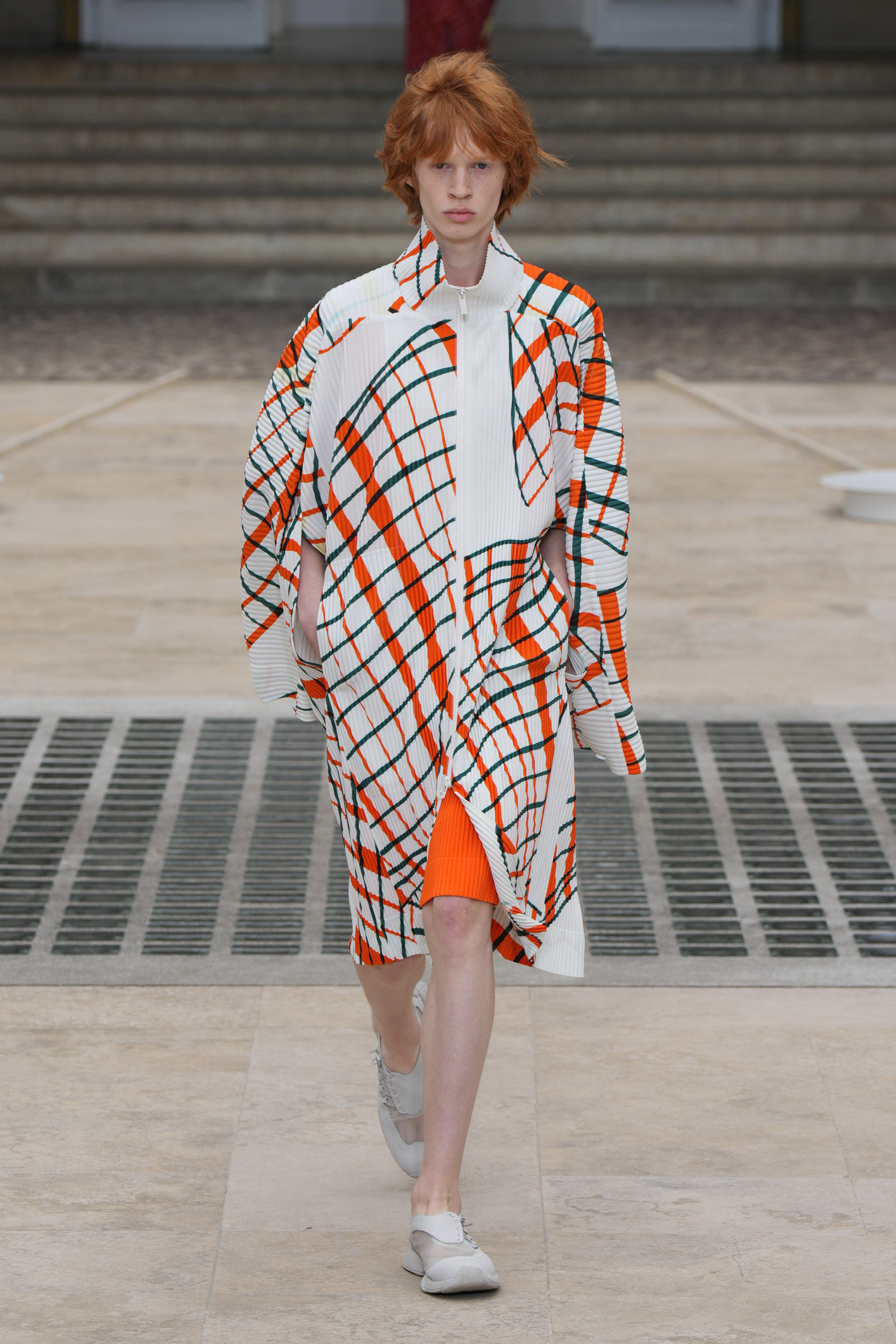 Homme Plisse Issey Miyake  Spring 2025 Men's Fashion Show