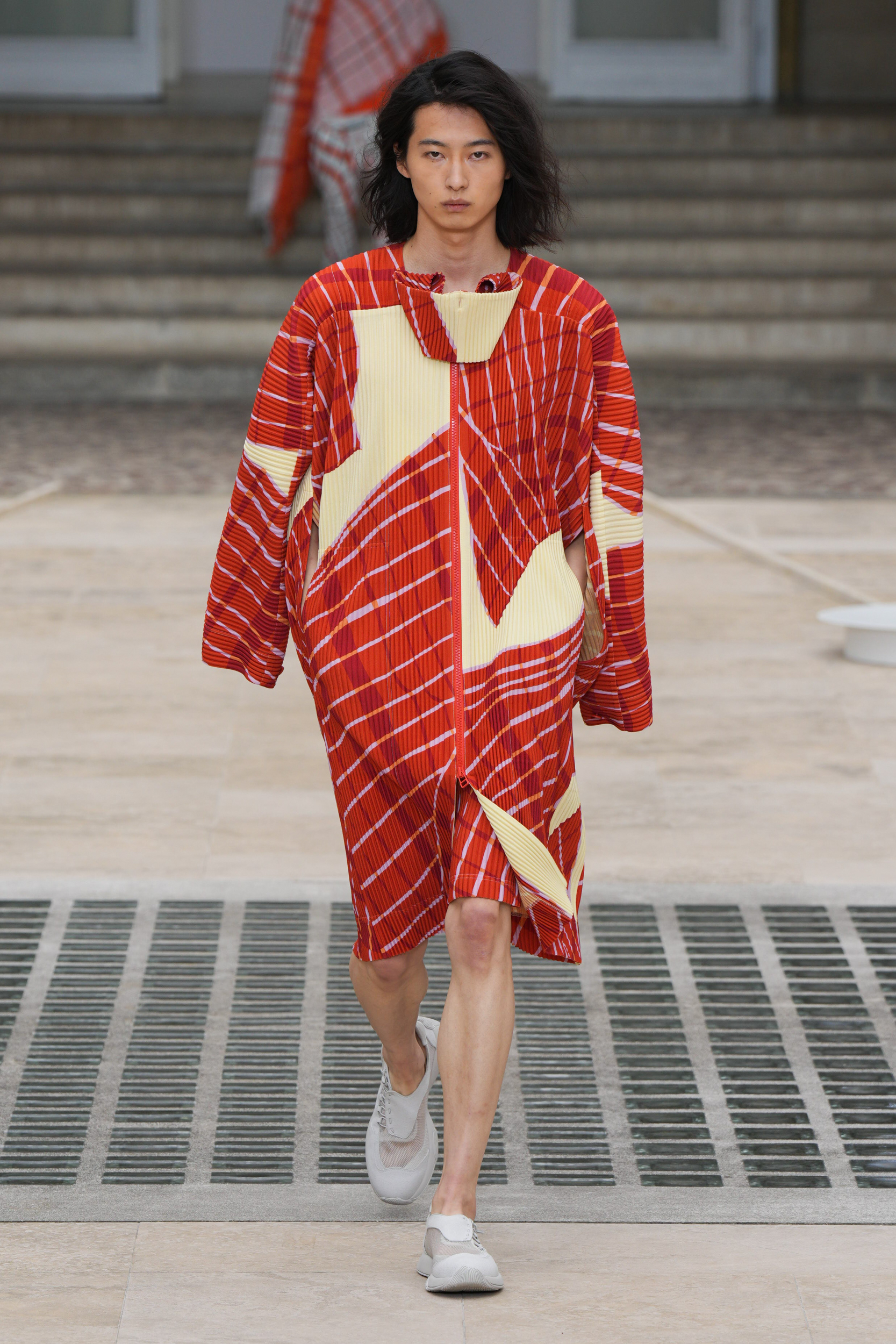 Homme Plisse Issey Miyake  Spring 2025 Men's Fashion Show