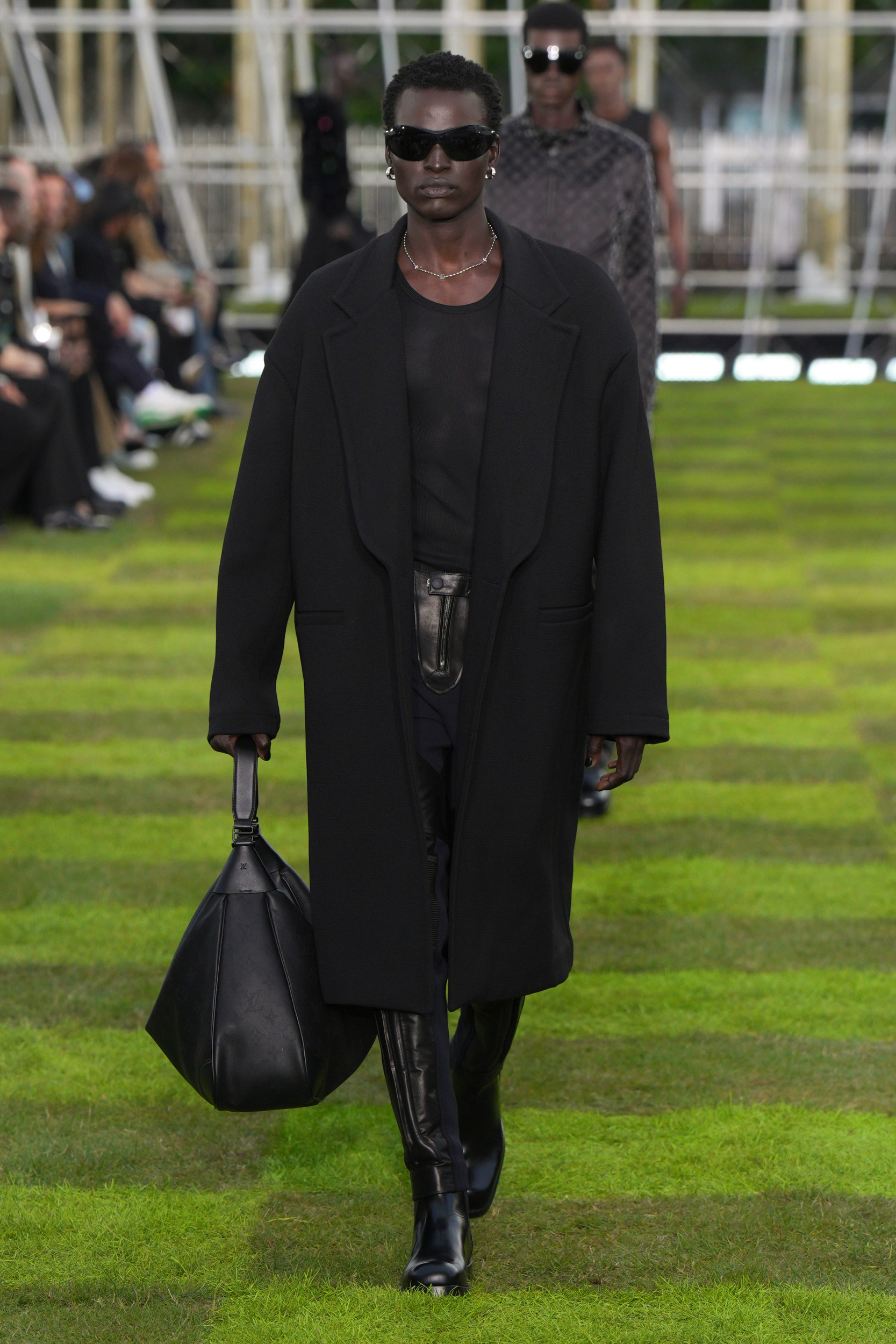 Louis Vuitton  Spring 2025 Men's Fashion Show