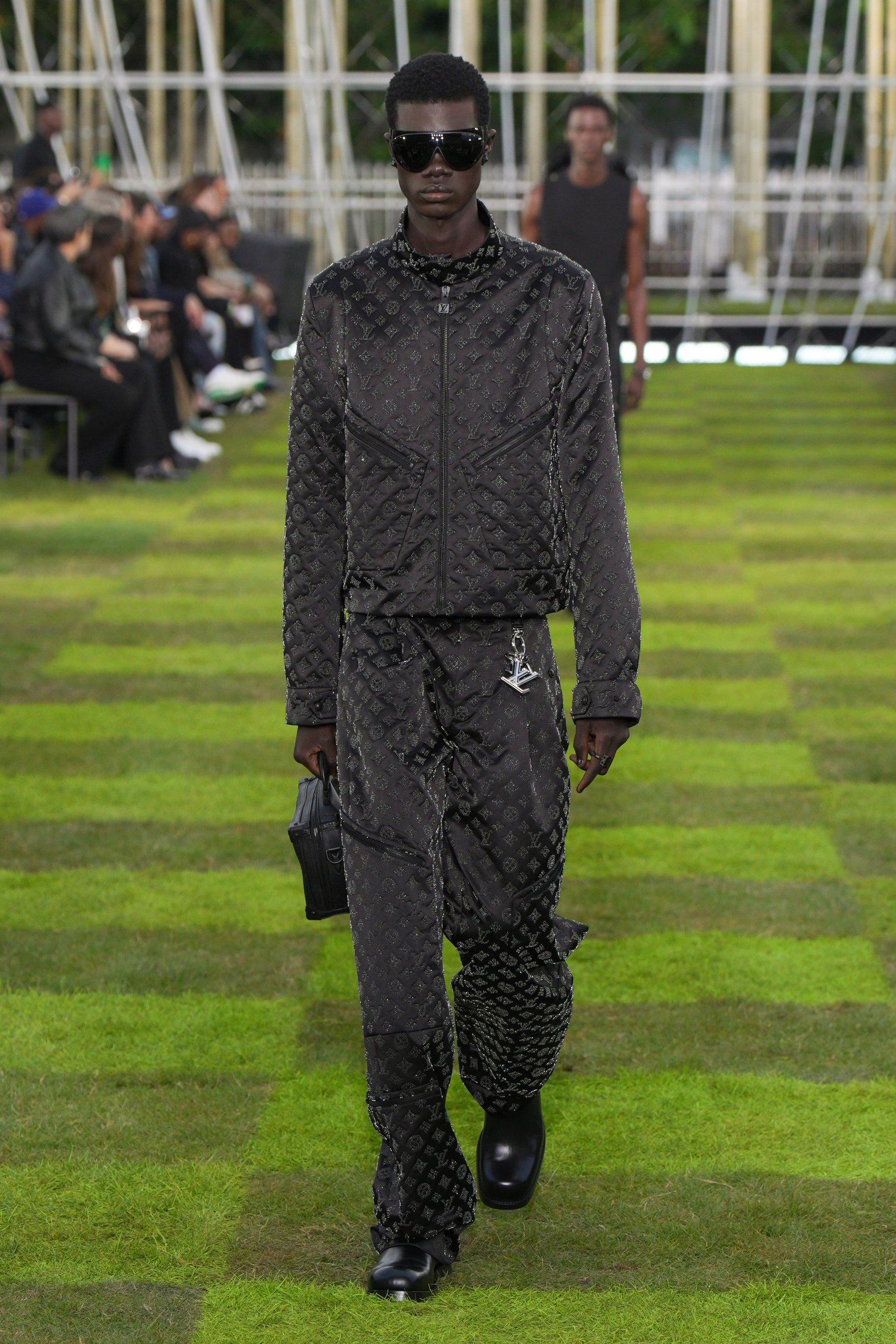 Louis Vuitton  Spring 2025 Men's Fashion Show