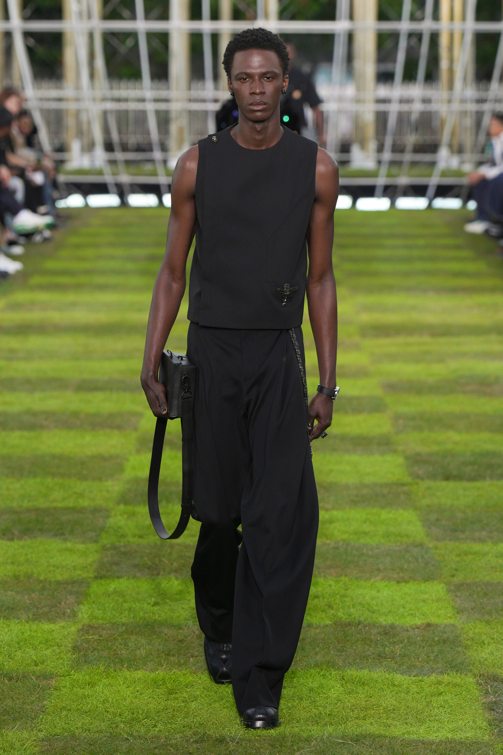 Louis Vuitton  Spring 2025 Men's Fashion Show