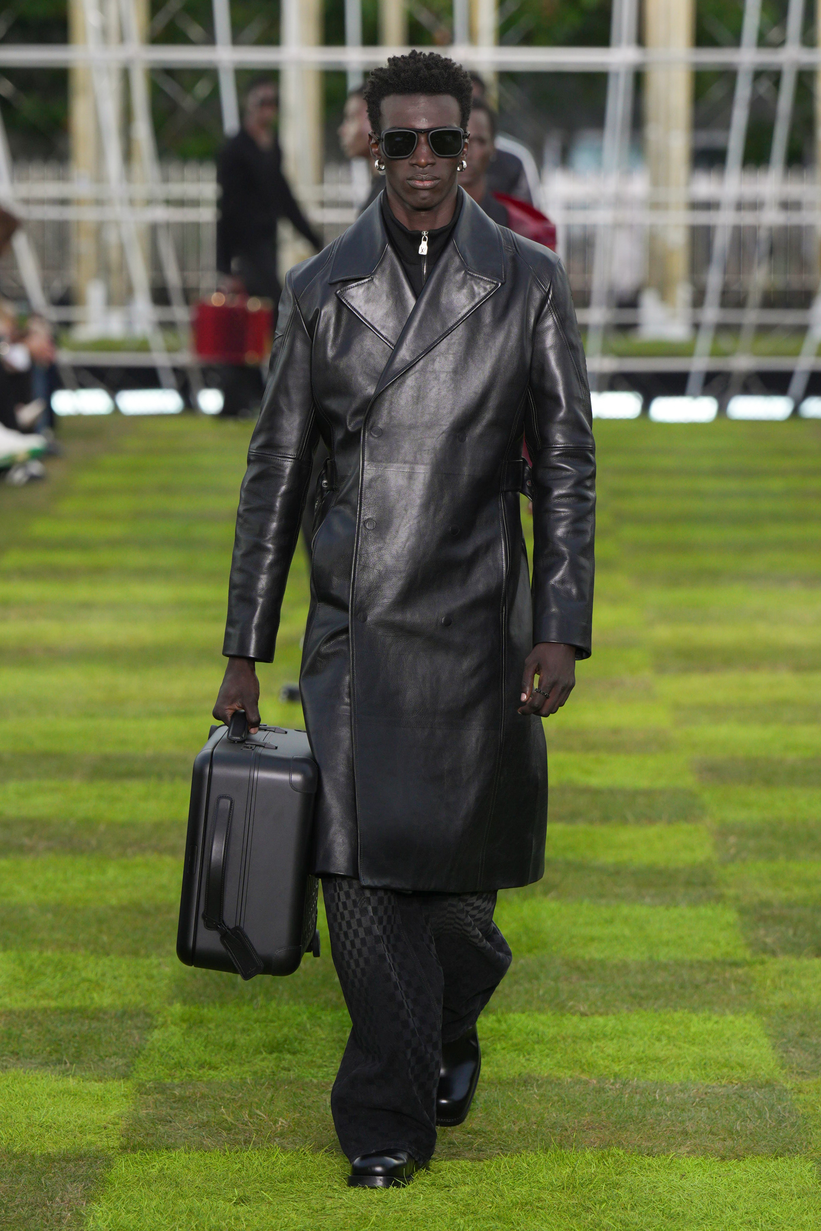 Louis Vuitton  Spring 2025 Men's Fashion Show