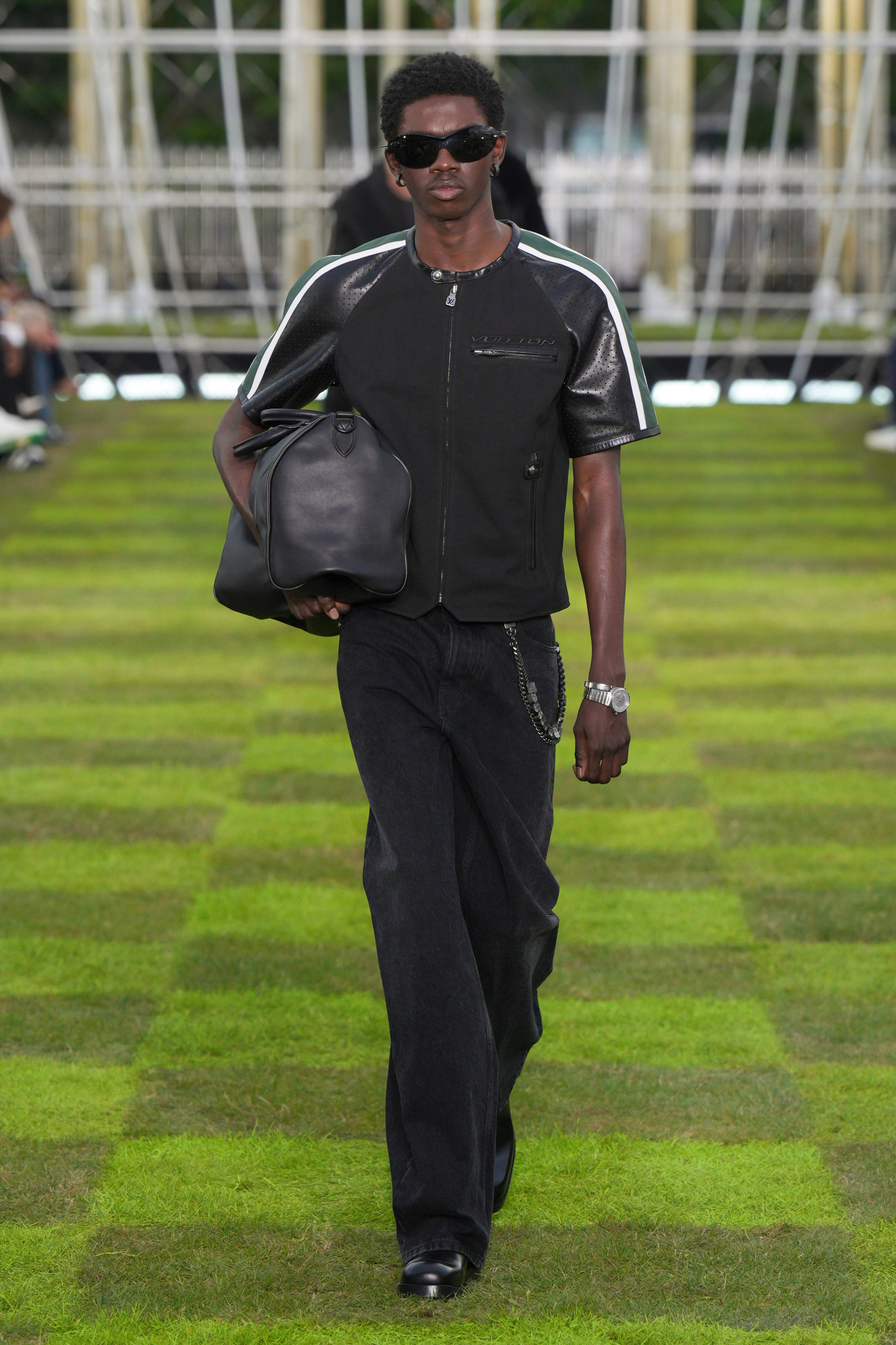 Louis Vuitton  Spring 2025 Men's Fashion Show