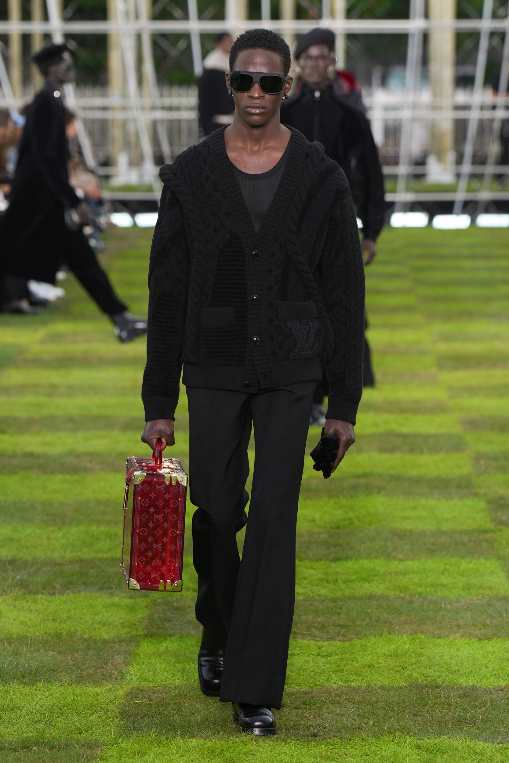 Louis Vuitton  Spring 2025 Men's Fashion Show