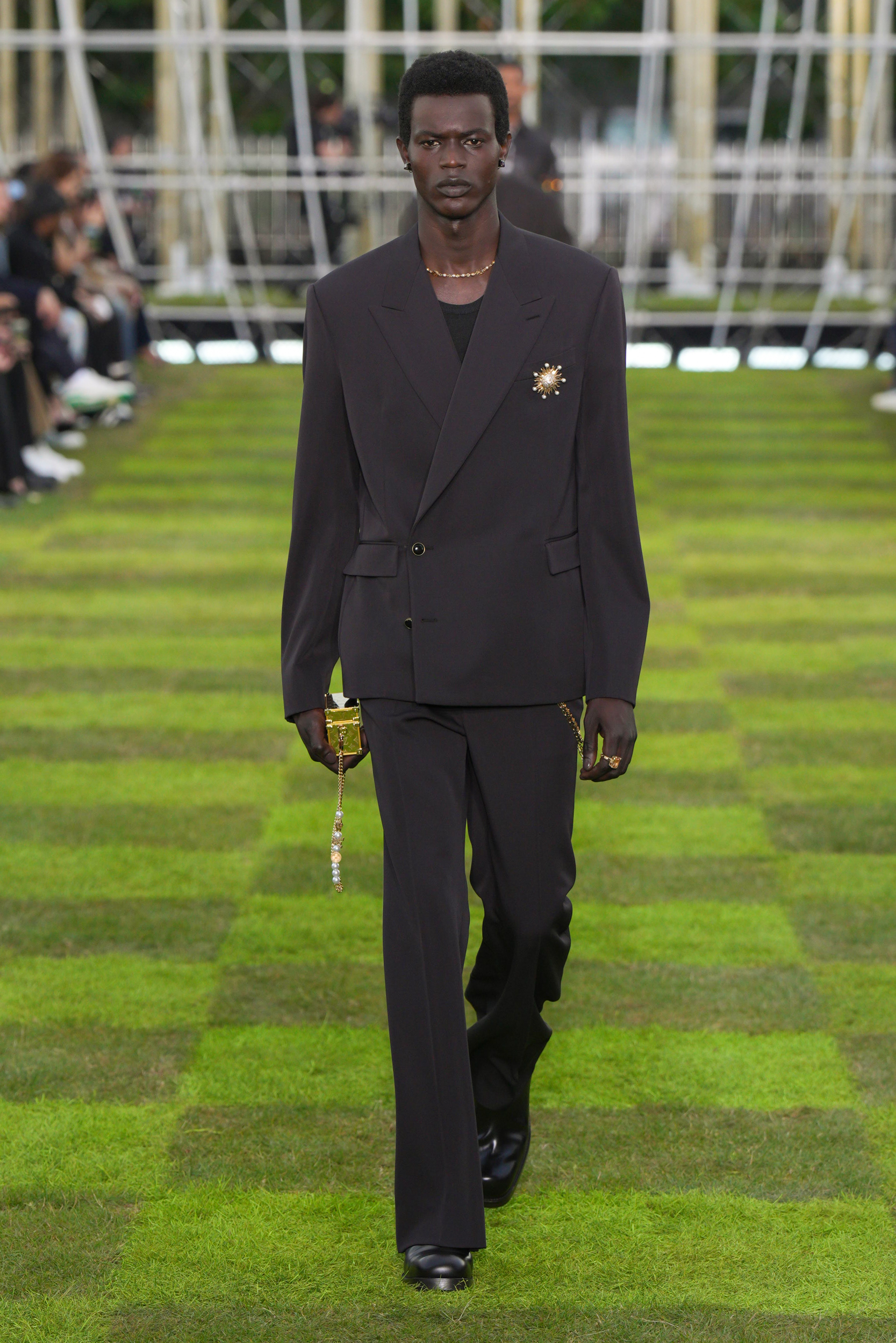 Louis Vuitton  Spring 2025 Men's Fashion Show