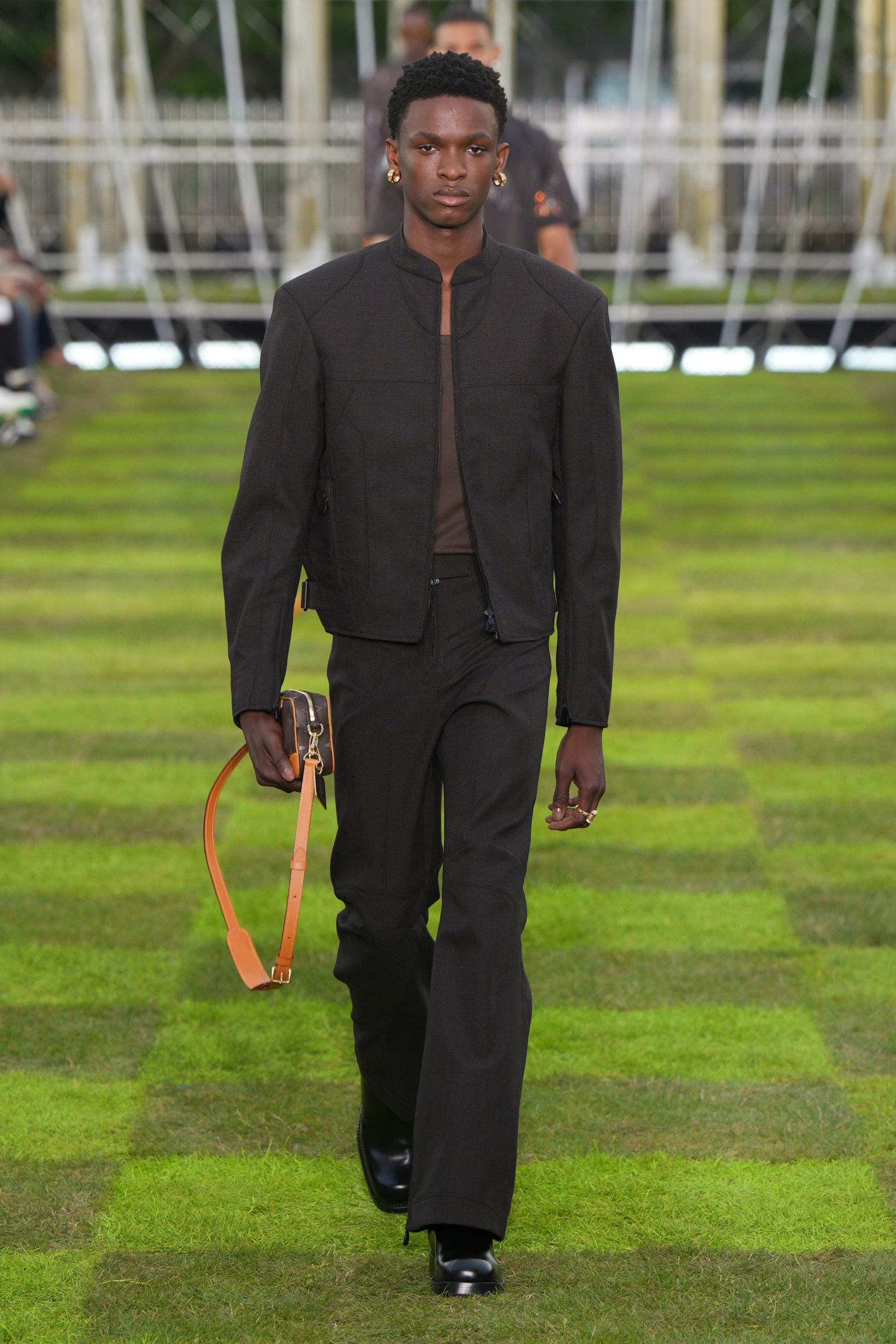 Louis Vuitton  Spring 2025 Men's Fashion Show