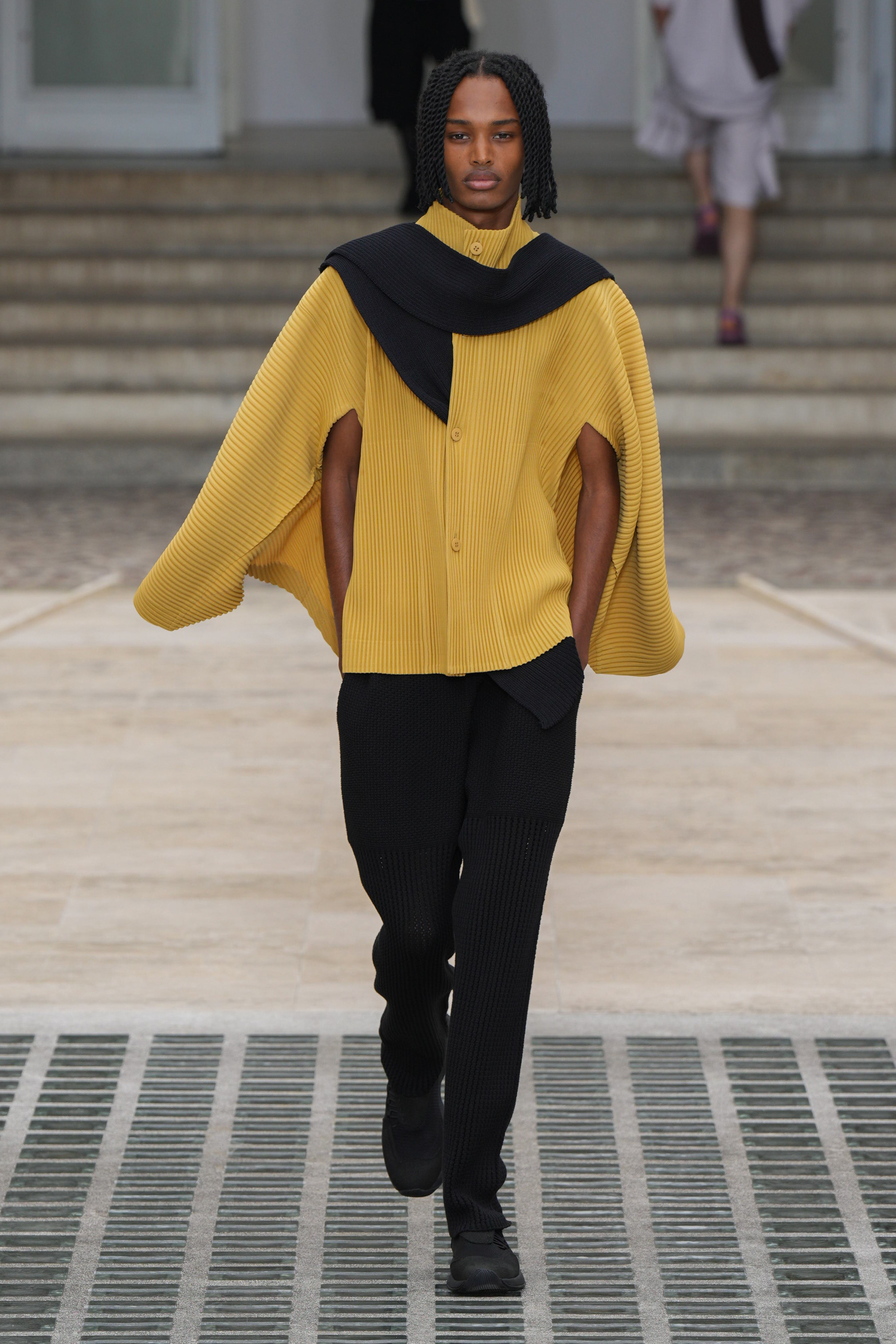 Homme Plisse Issey Miyake  Spring 2025 Men's Fashion Show