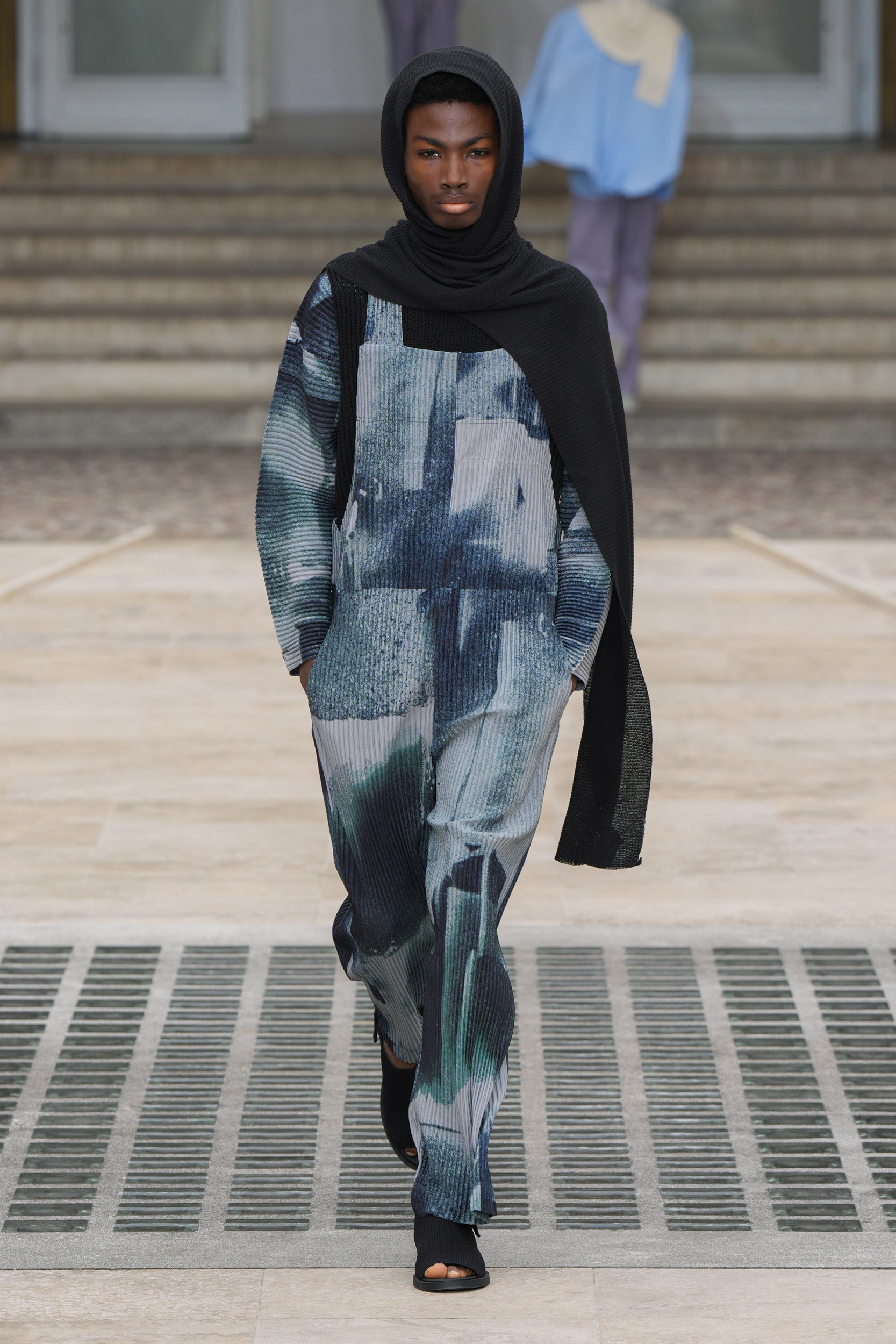 Homme Plisse Issey Miyake  Spring 2025 Men's Fashion Show