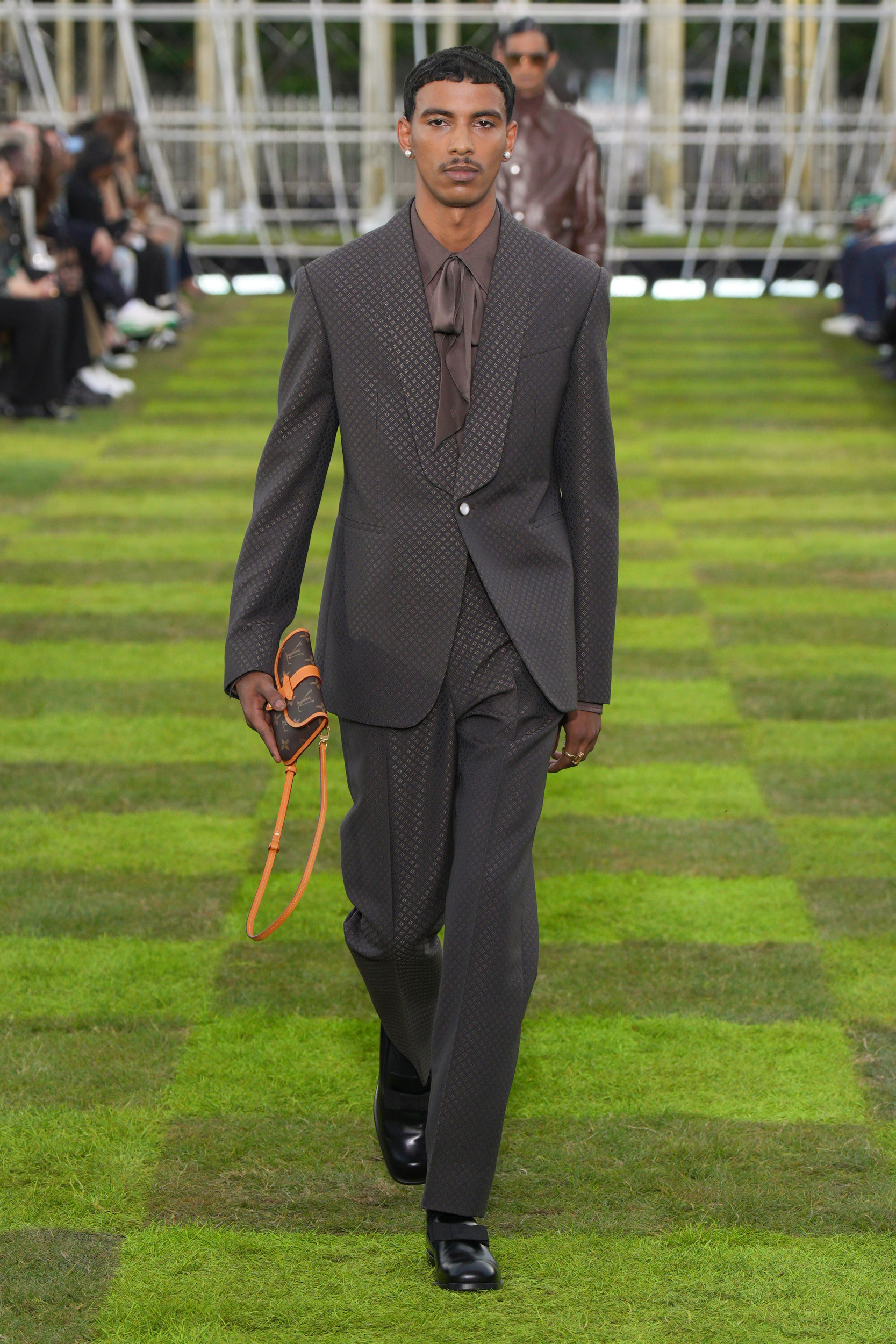 Louis Vuitton  Spring 2025 Men's Fashion Show