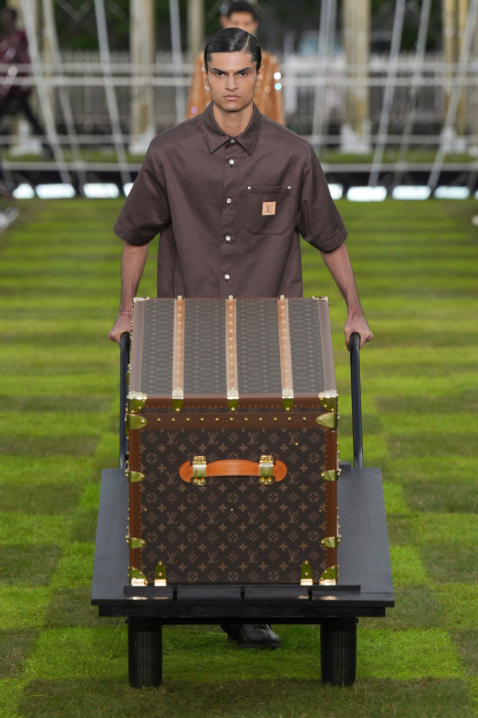 Louis Vuitton  Spring 2025 Men's Fashion Show