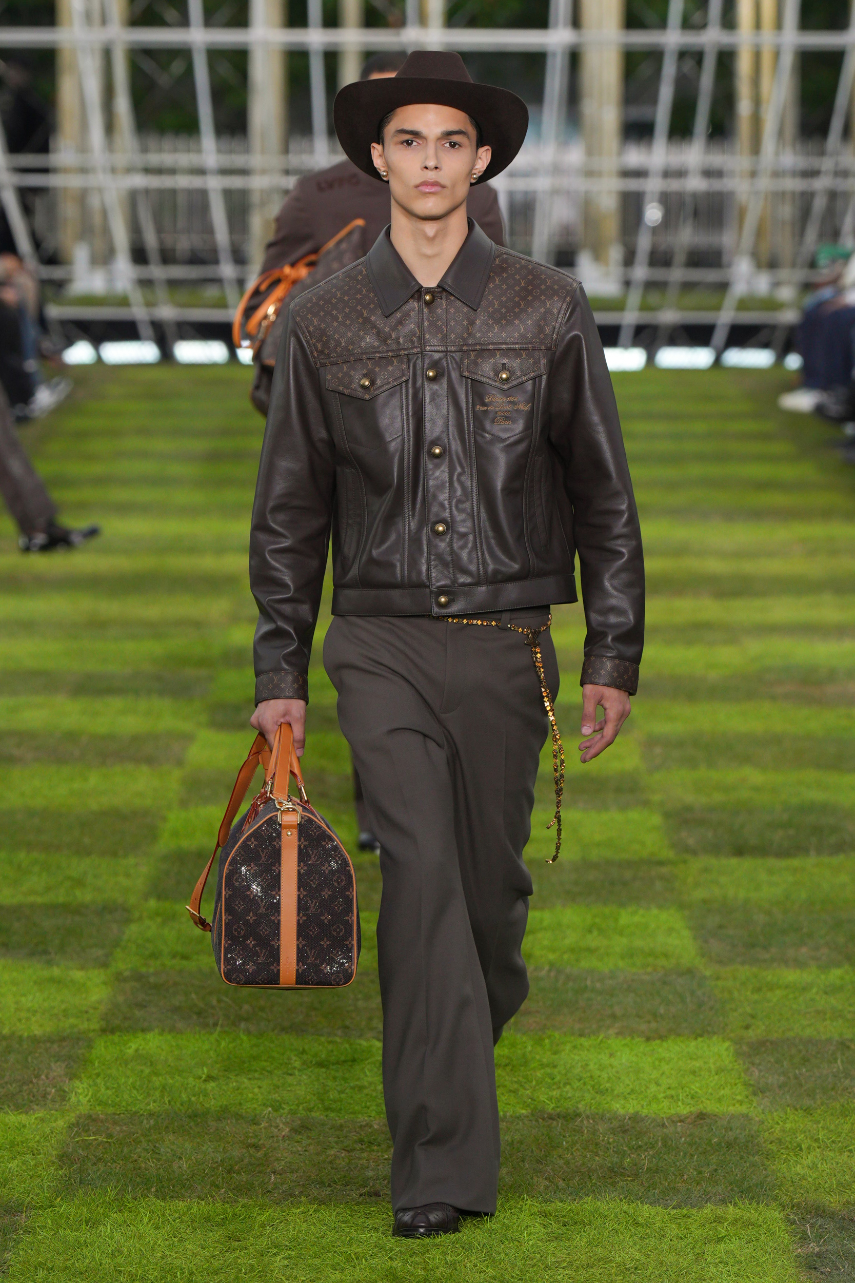 Louis Vuitton  Spring 2025 Men's Fashion Show