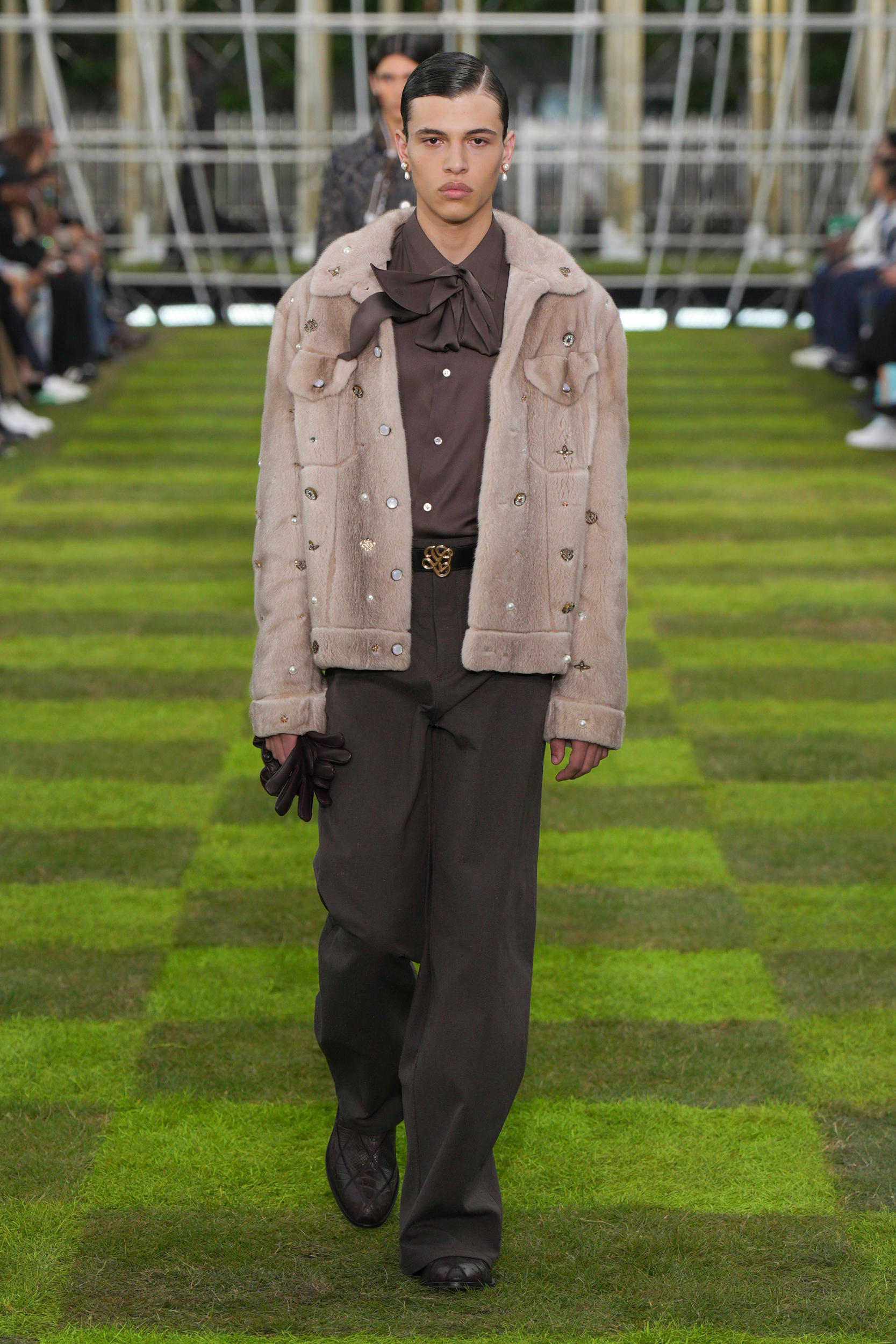 Louis Vuitton  Spring 2025 Men's Fashion Show