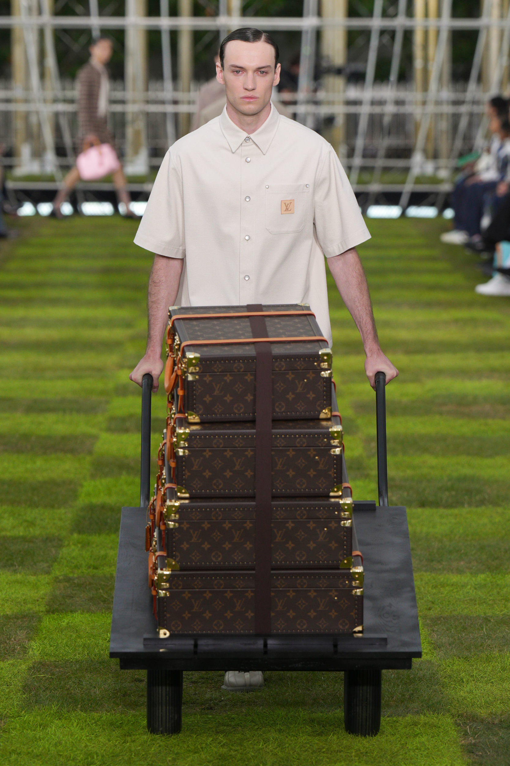 Louis Vuitton  Spring 2025 Men's Fashion Show