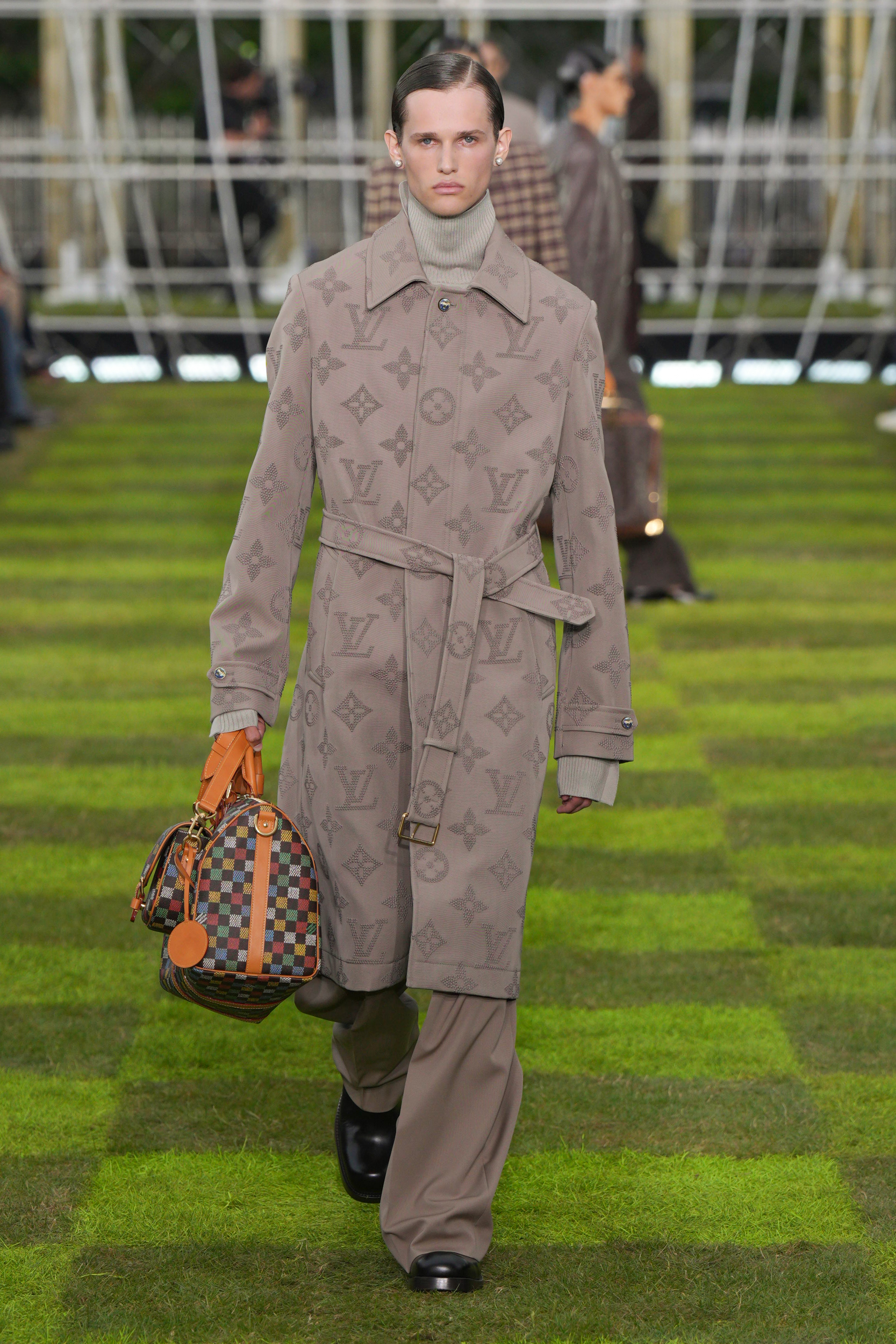 Louis Vuitton  Spring 2025 Men's Fashion Show