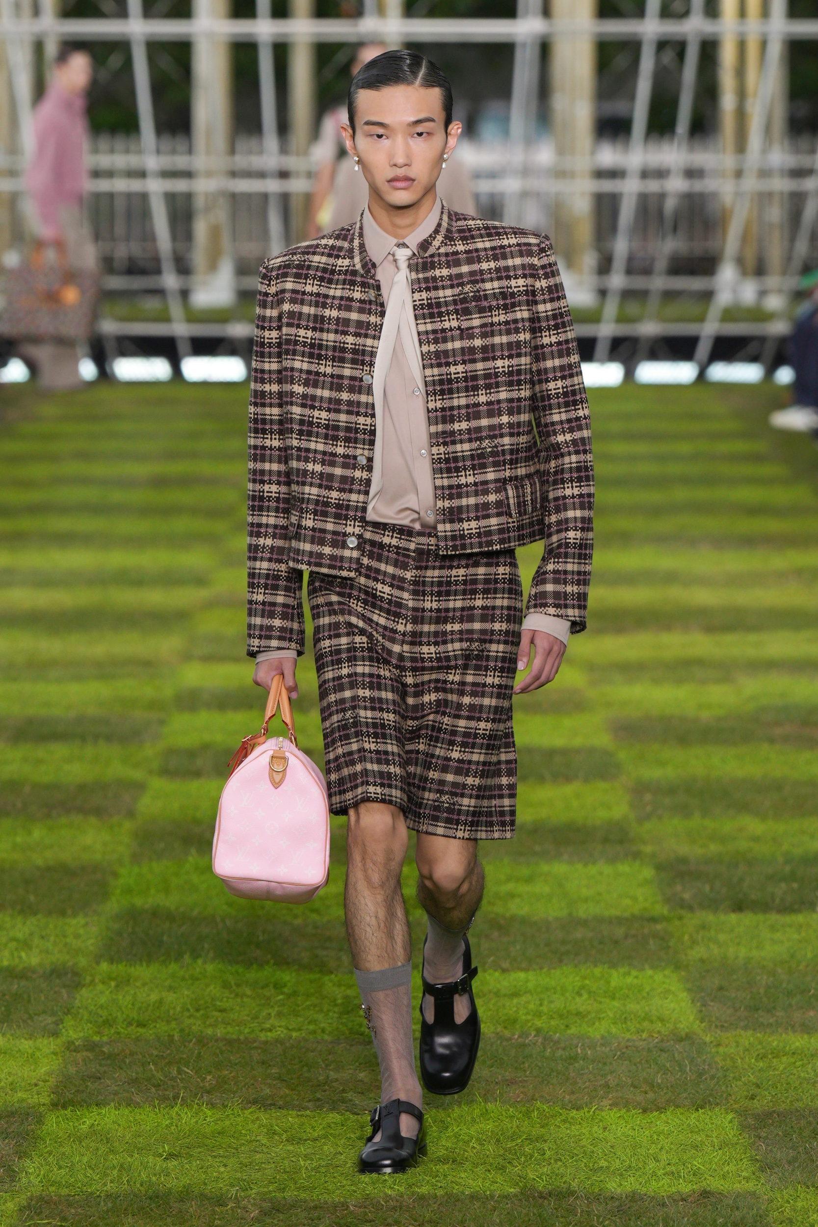 Louis Vuitton  Spring 2025 Men's Fashion Show