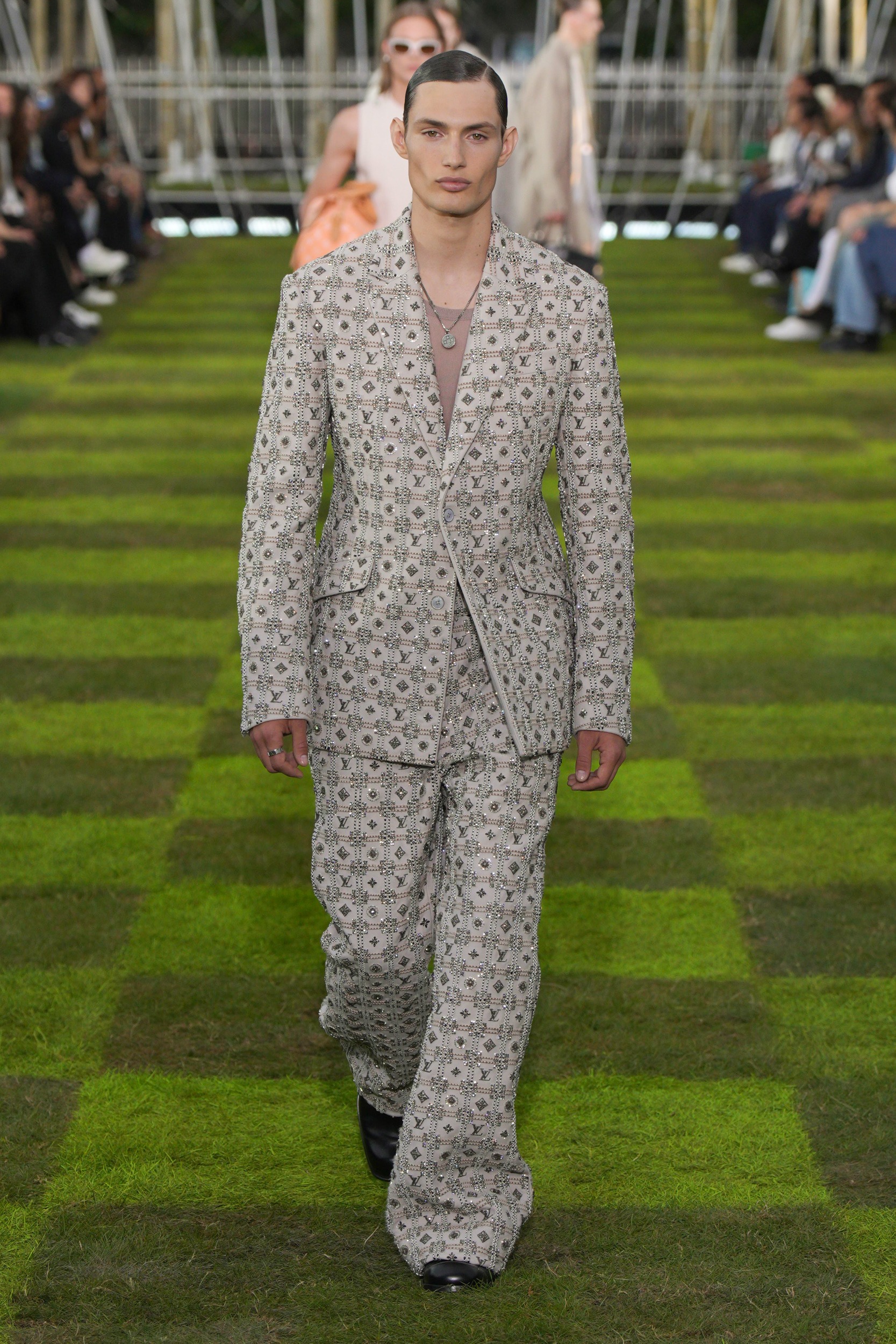 Louis Vuitton  Spring 2025 Men's Fashion Show