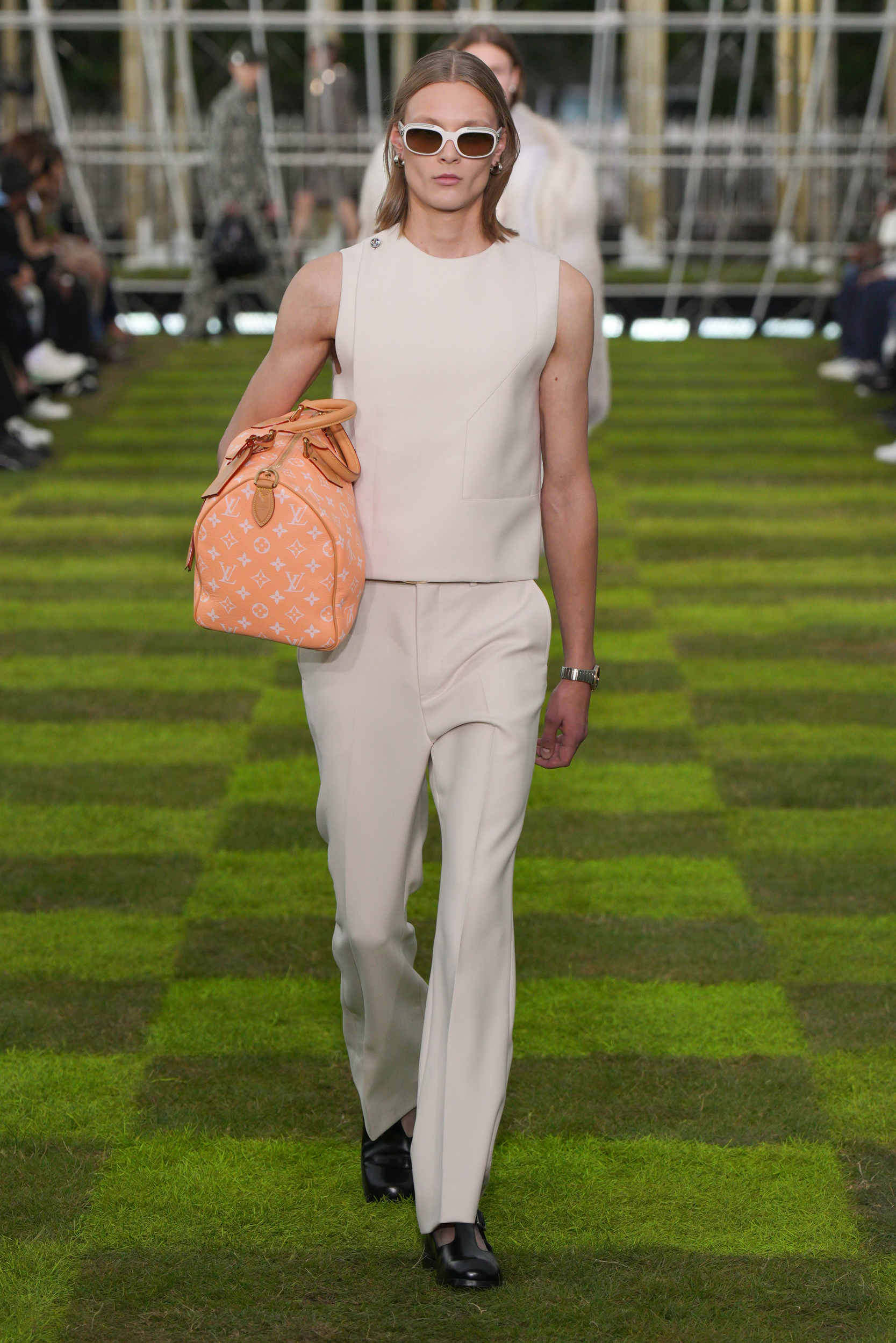 Louis Vuitton  Spring 2025 Men's Fashion Show