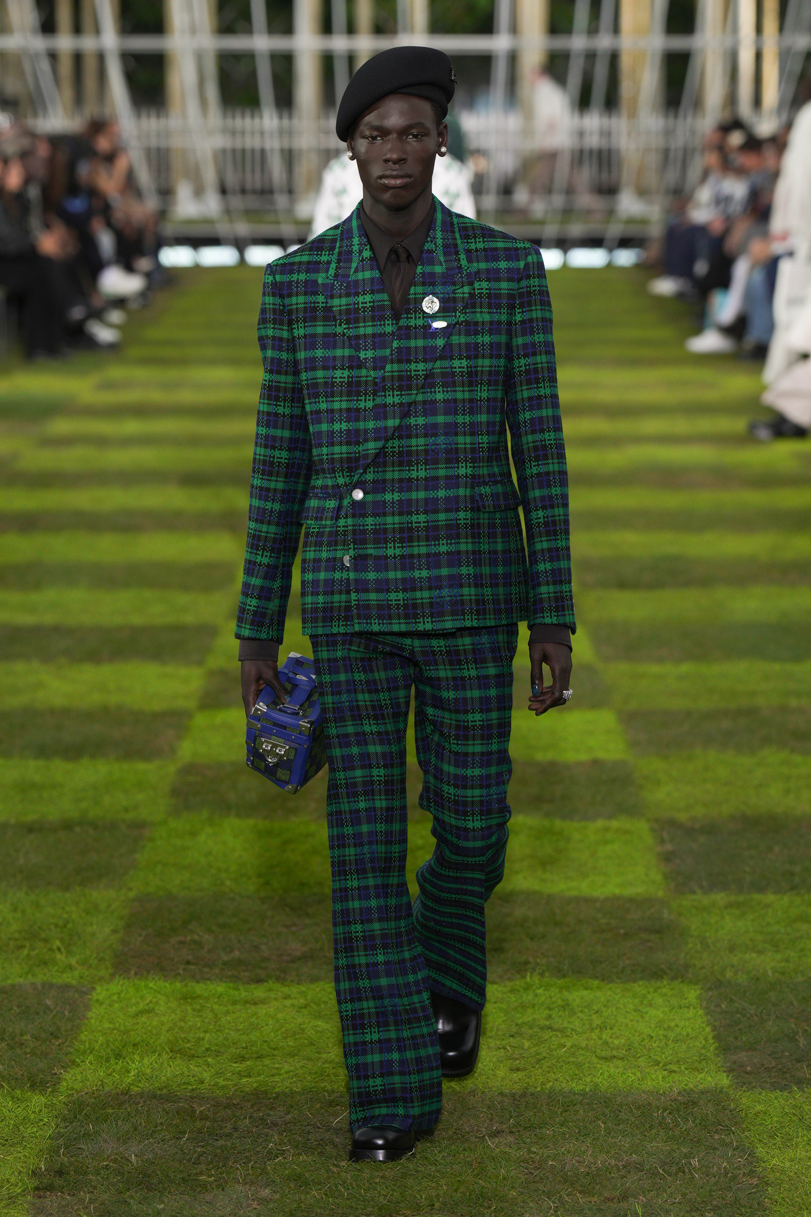 Louis Vuitton  Spring 2025 Men's Fashion Show