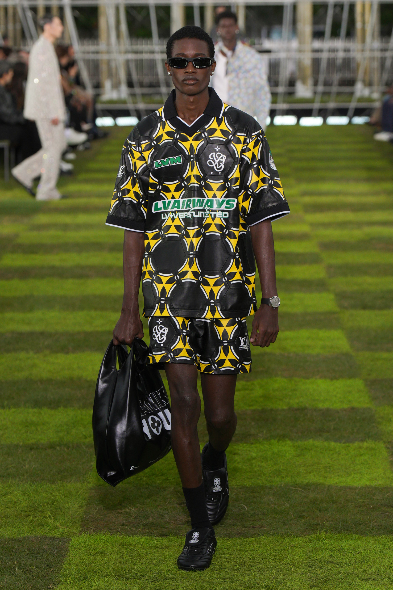 Louis Vuitton  Spring 2025 Men's Fashion Show