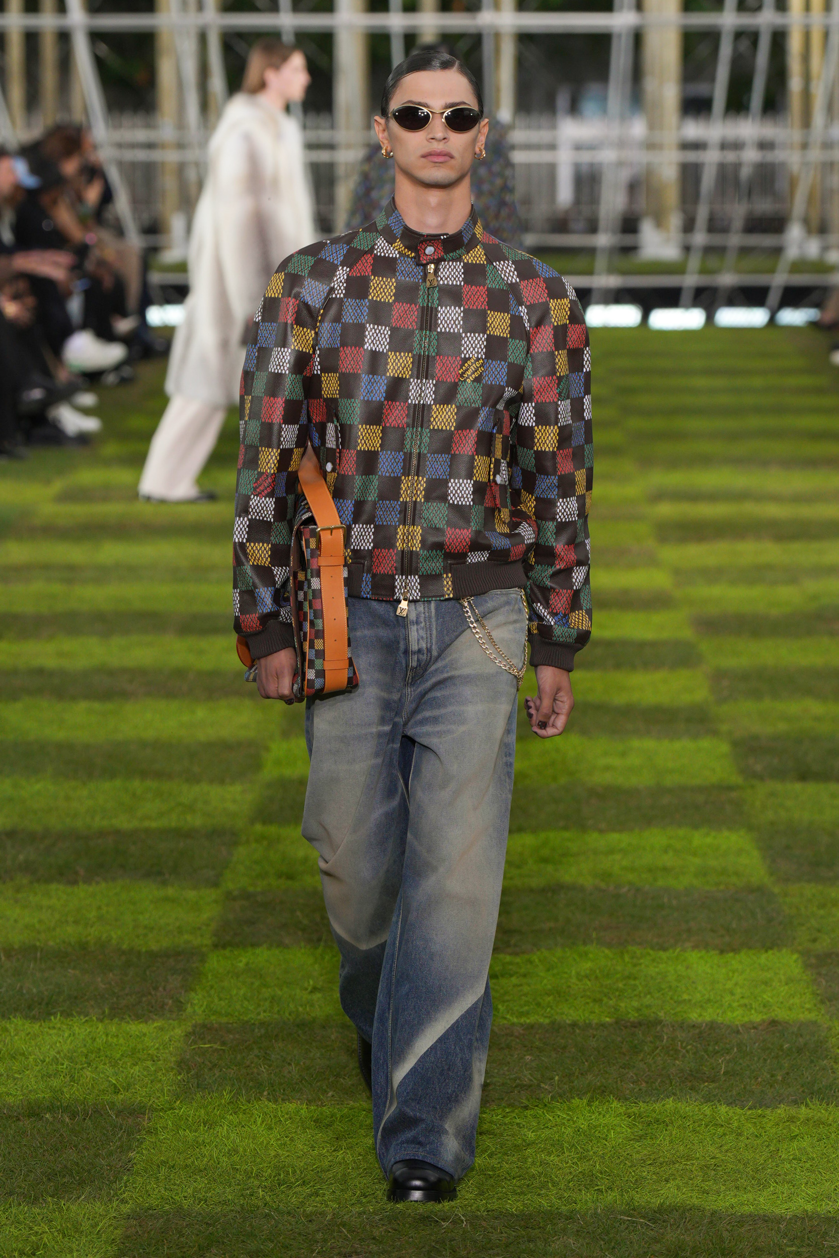 Louis Vuitton  Spring 2025 Men's Fashion Show