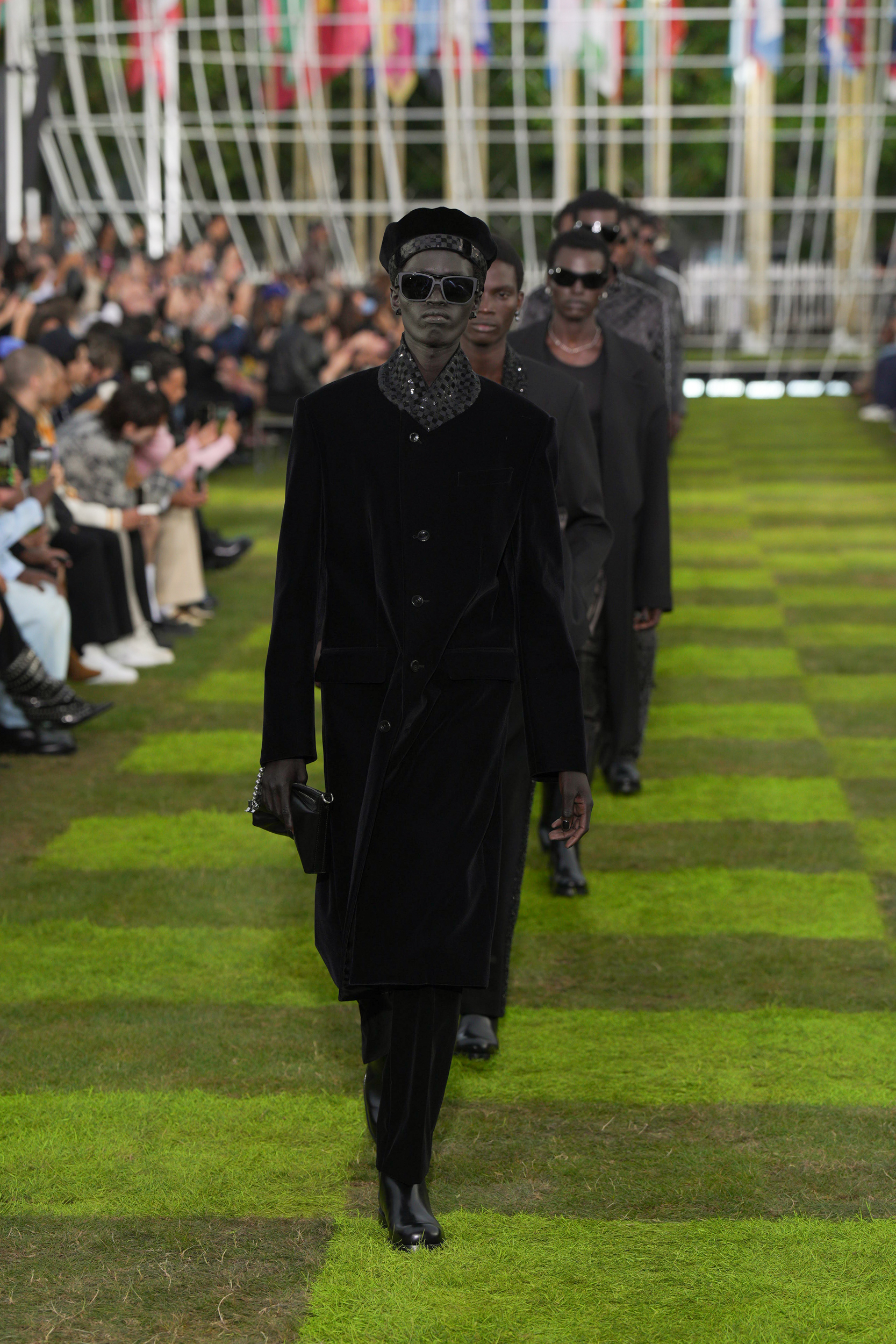 Louis Vuitton  Spring 2025 Men's Fashion Show