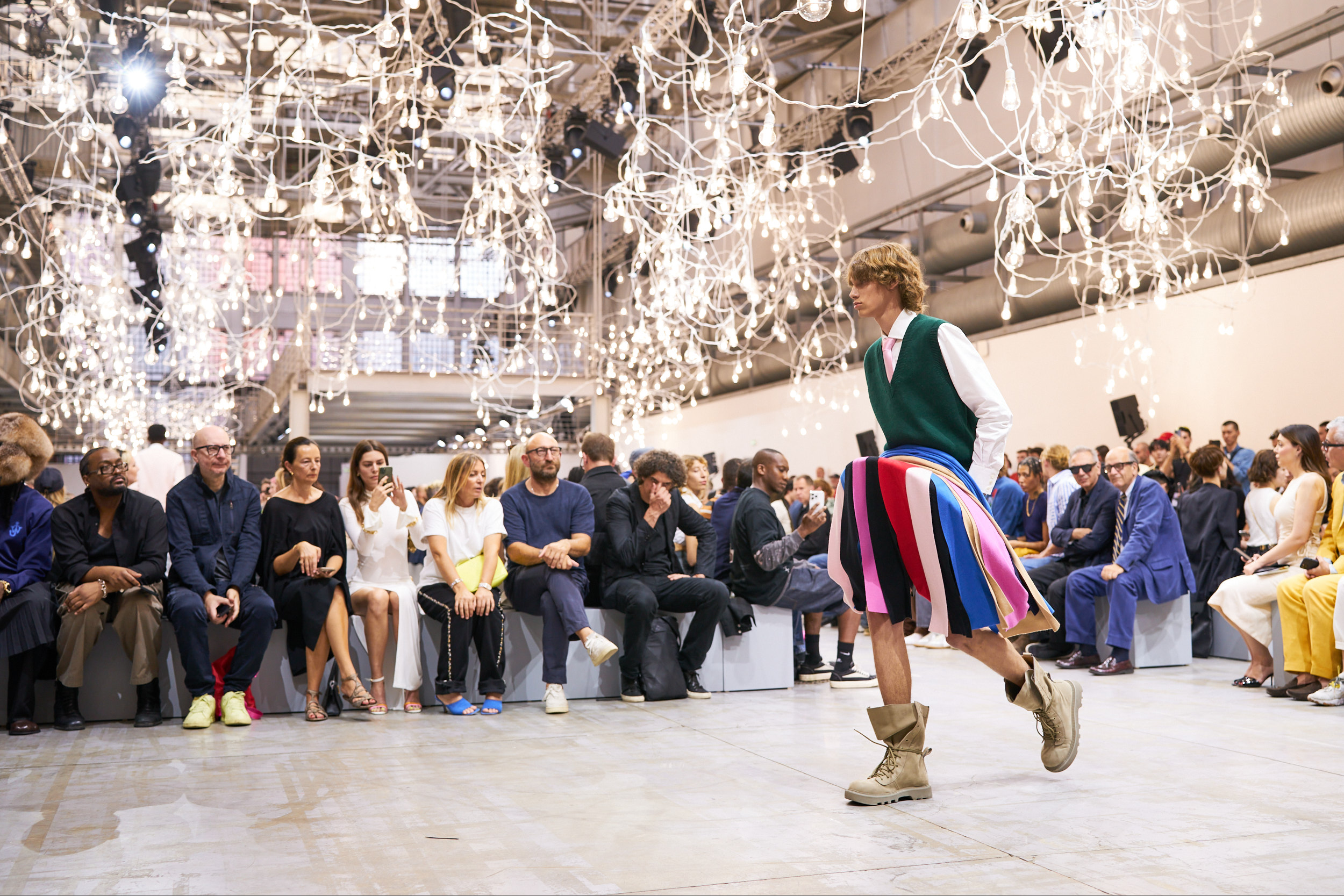 Jw Anderson  Spring 2025 Men's Fashion Show Atmosphere