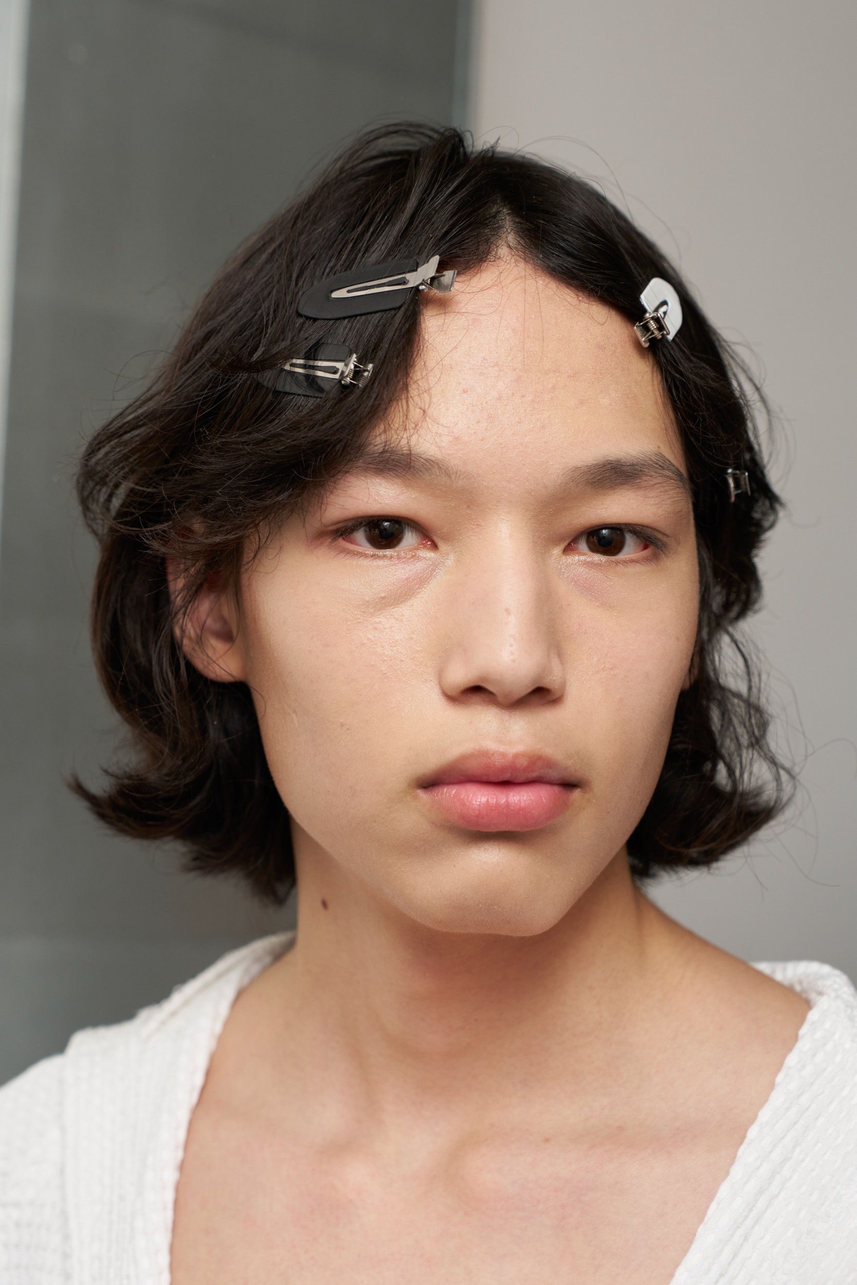 Jw Anderson  Spring 2025 Men's Fashion Show Backstage