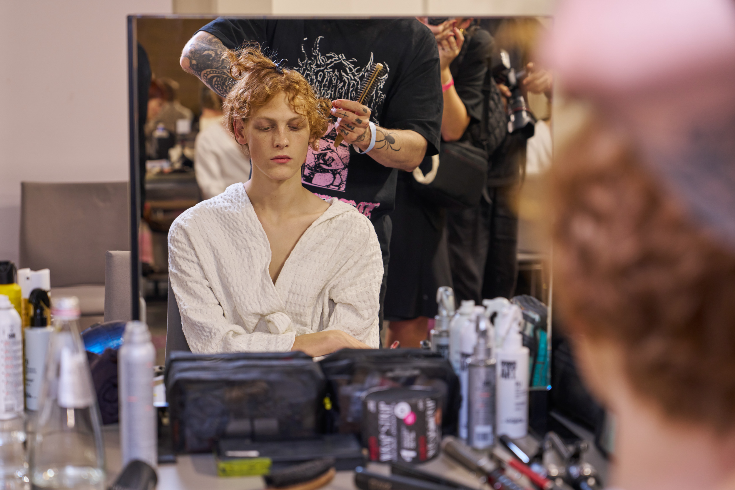 Jw Anderson  Spring 2025 Men's Fashion Show Backstage