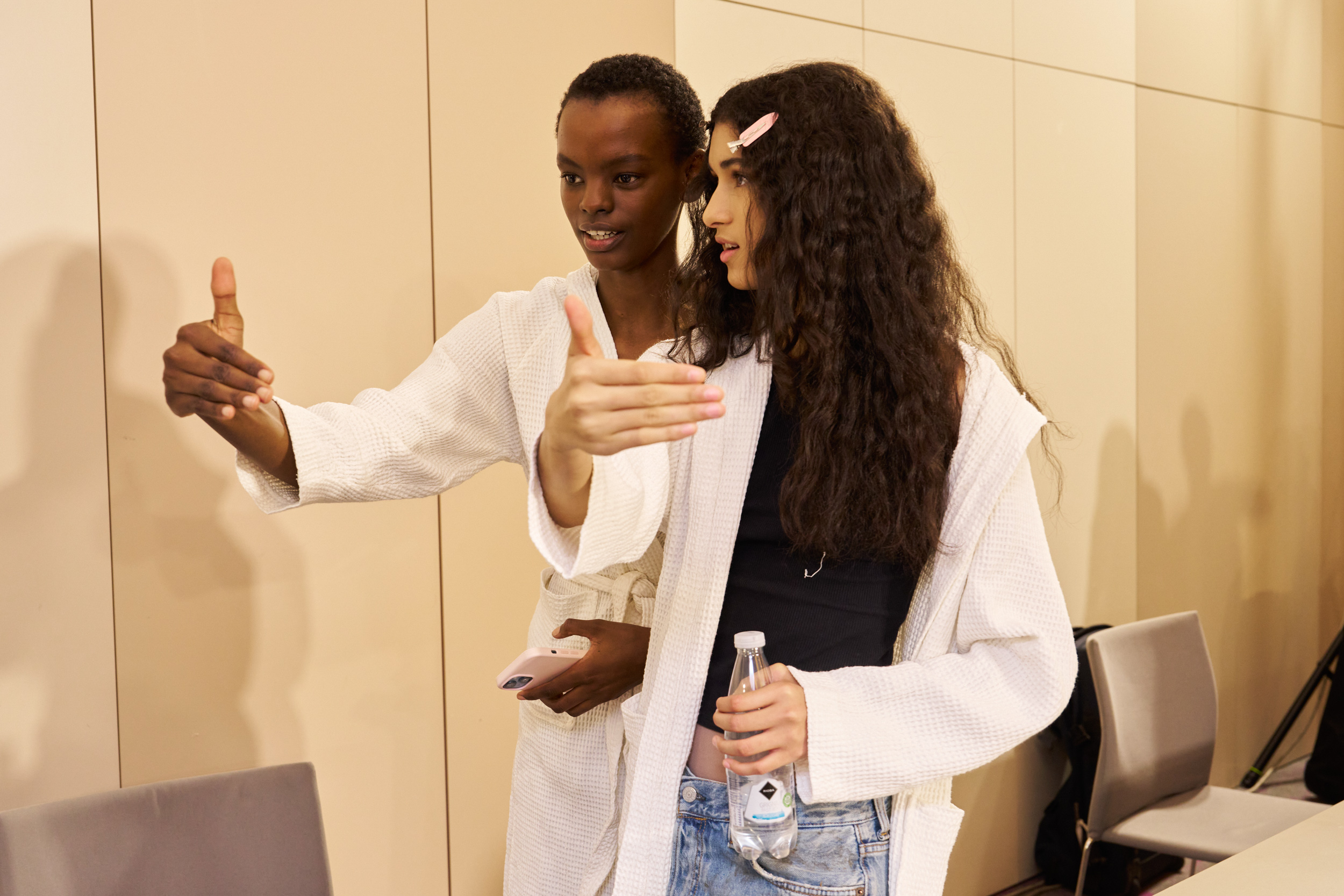 Jw Anderson  Spring 2025 Men's Fashion Show Backstage