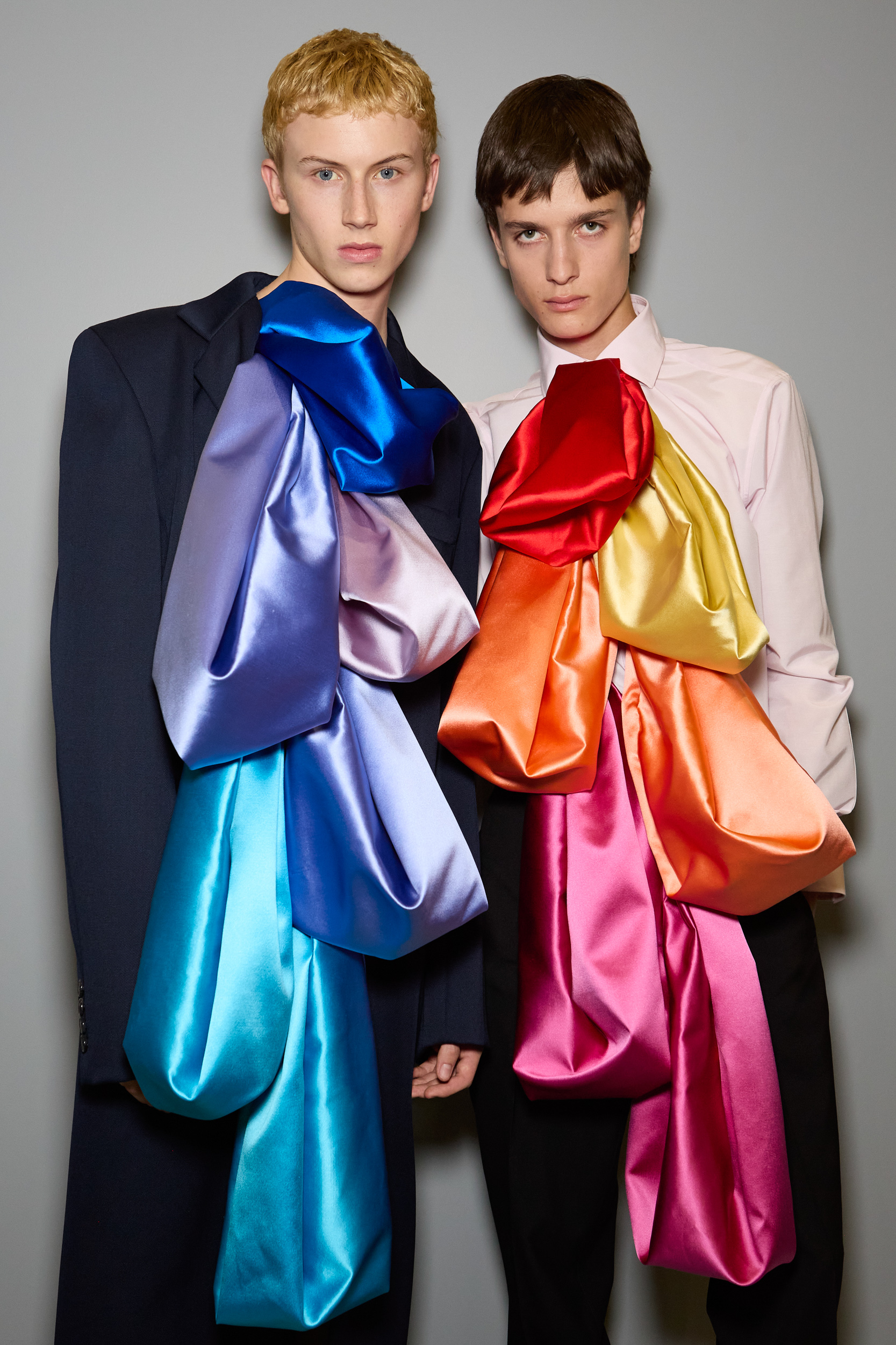 Jw Anderson  Spring 2025 Men's Fashion Show Backstage