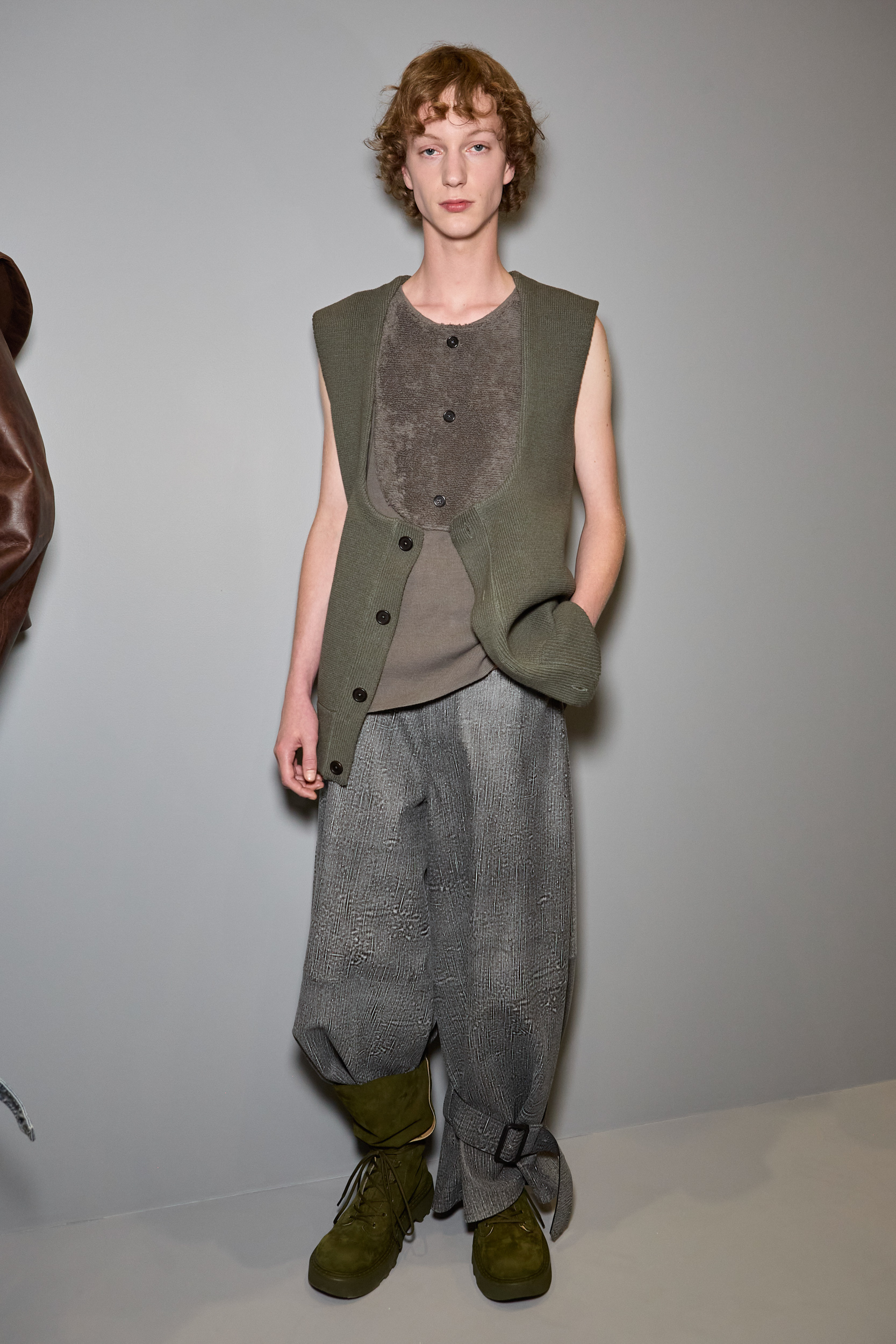 Jw Anderson  Spring 2025 Men's Fashion Show Backstage