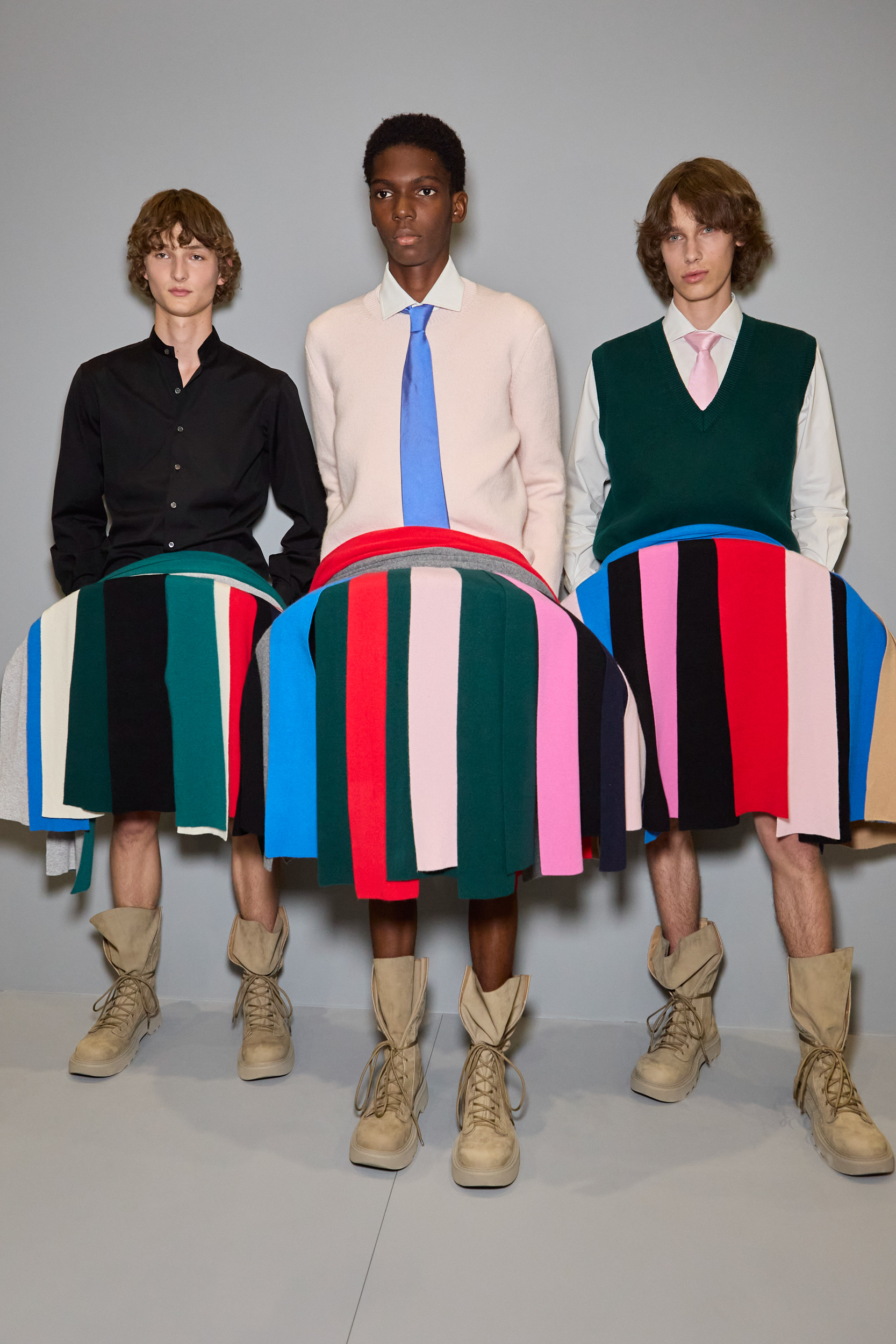 Jw Anderson  Spring 2025 Men's Fashion Show Backstage