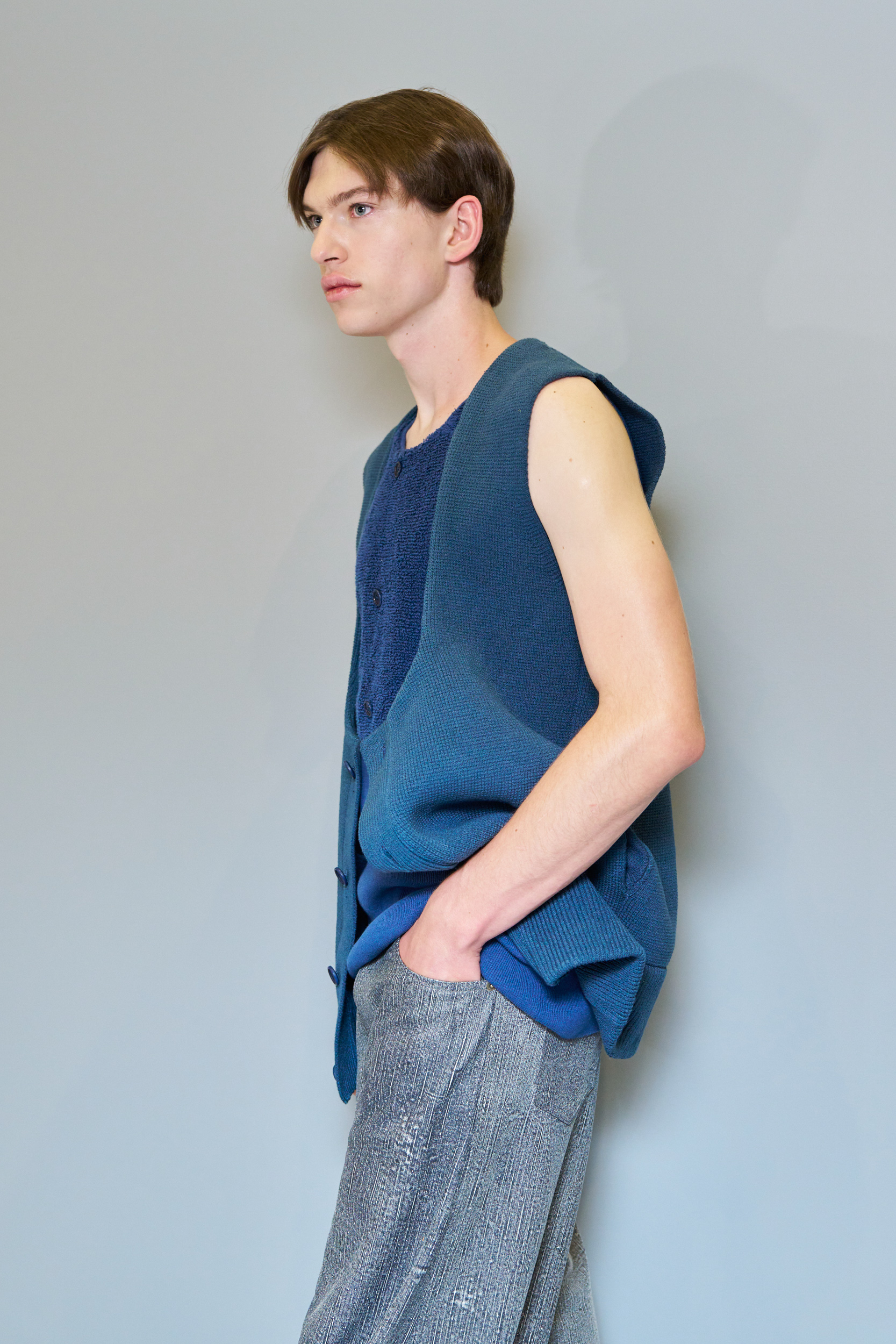 Jw Anderson  Spring 2025 Men's Fashion Show Backstage