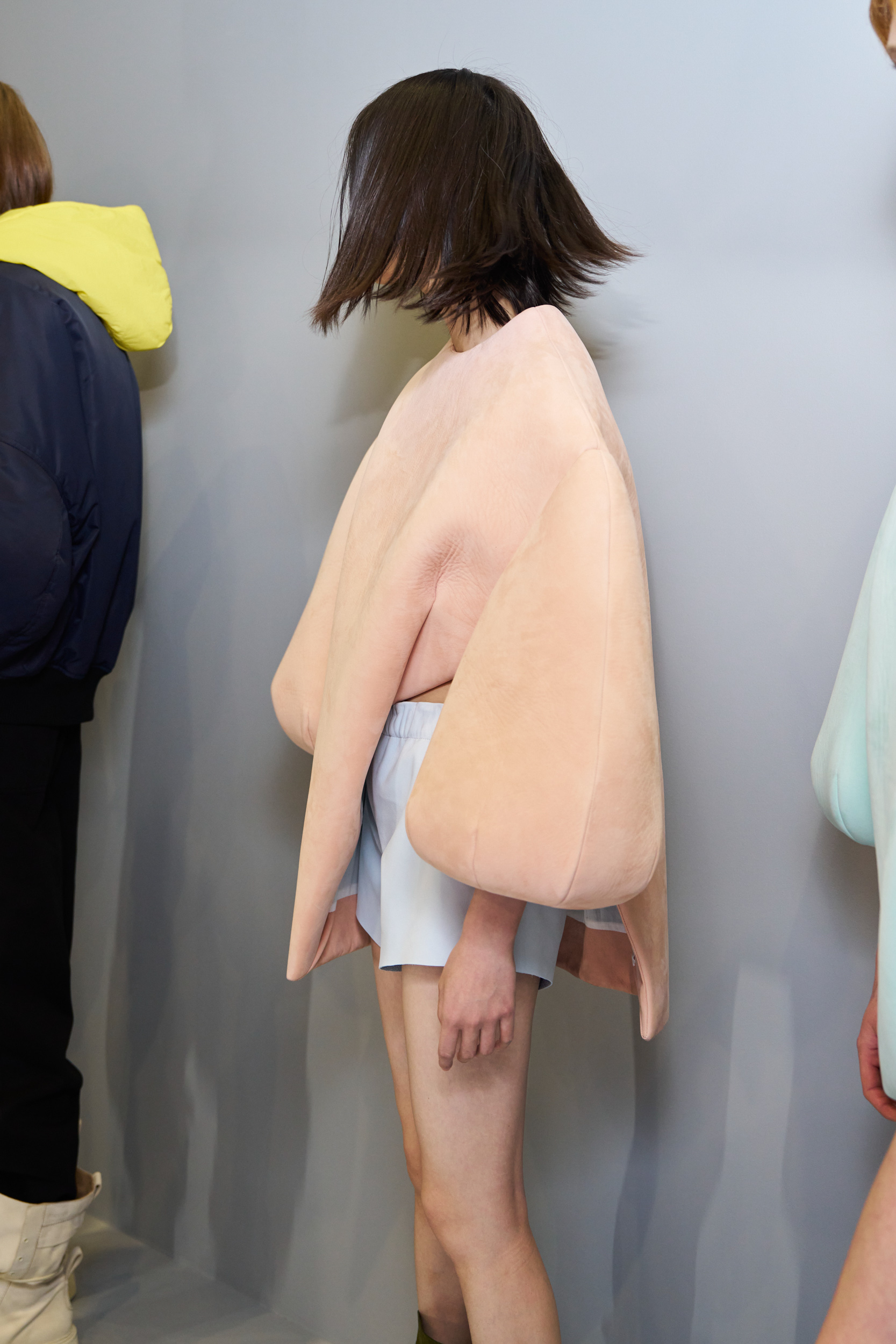 Jw Anderson  Spring 2025 Men's Fashion Show Backstage