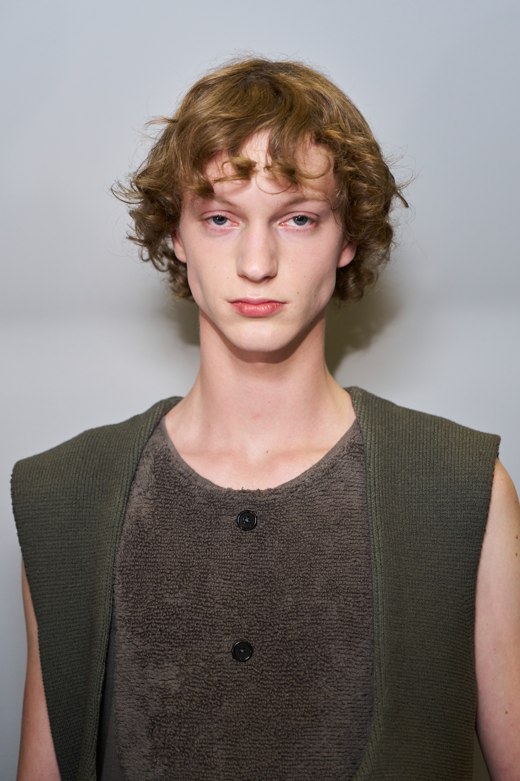 Jw Anderson  Spring 2025 Men's Fashion Show Backstage