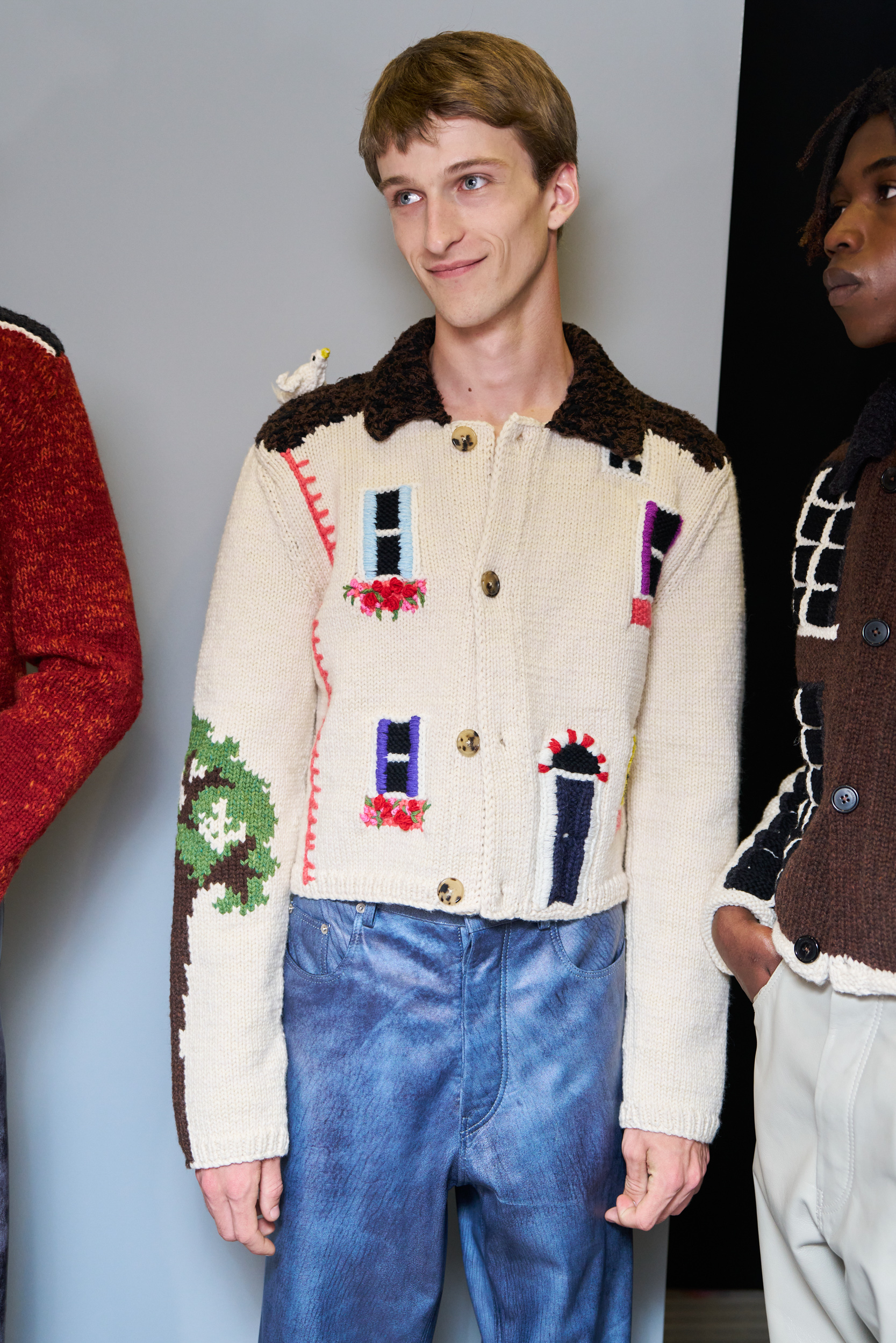 Jw Anderson  Spring 2025 Men's Fashion Show Backstage