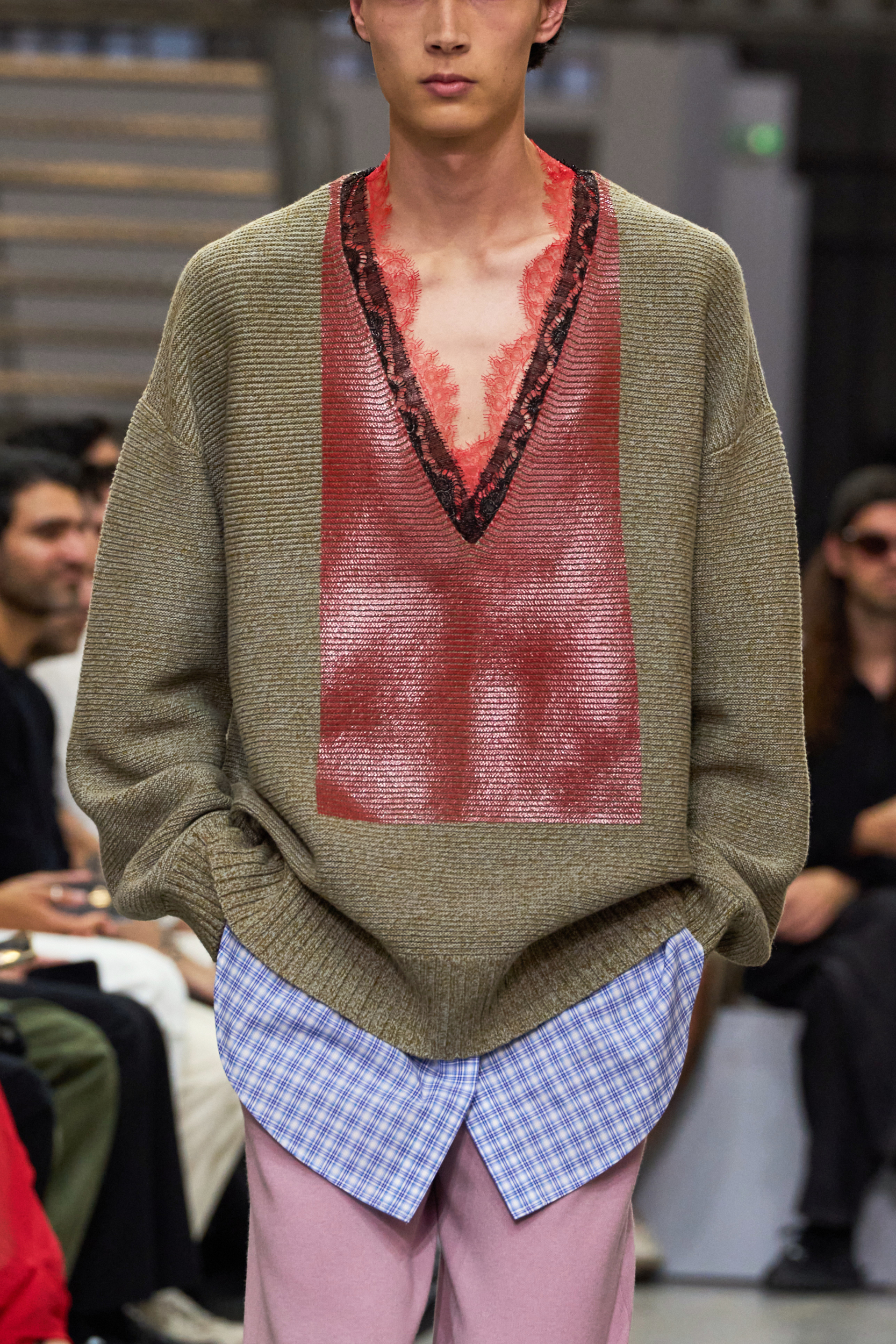 Jw Anderson  Spring 2025 Men's Fashion Show Details