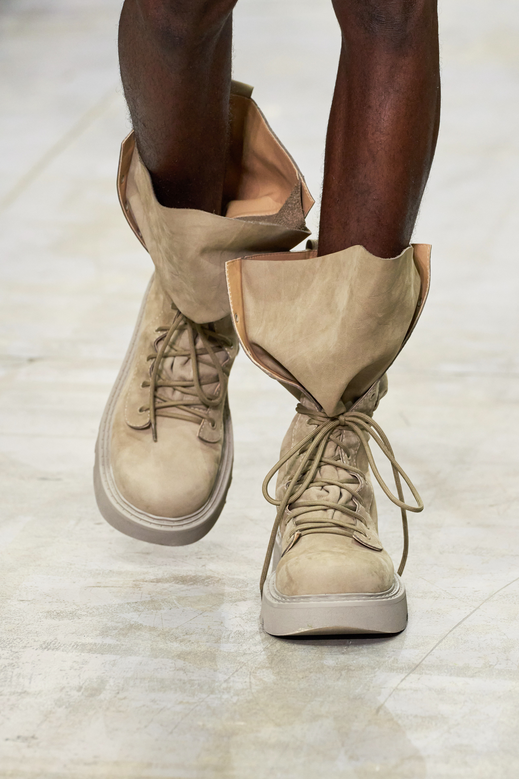 Jw Anderson  Spring 2025 Men's Fashion Show Details