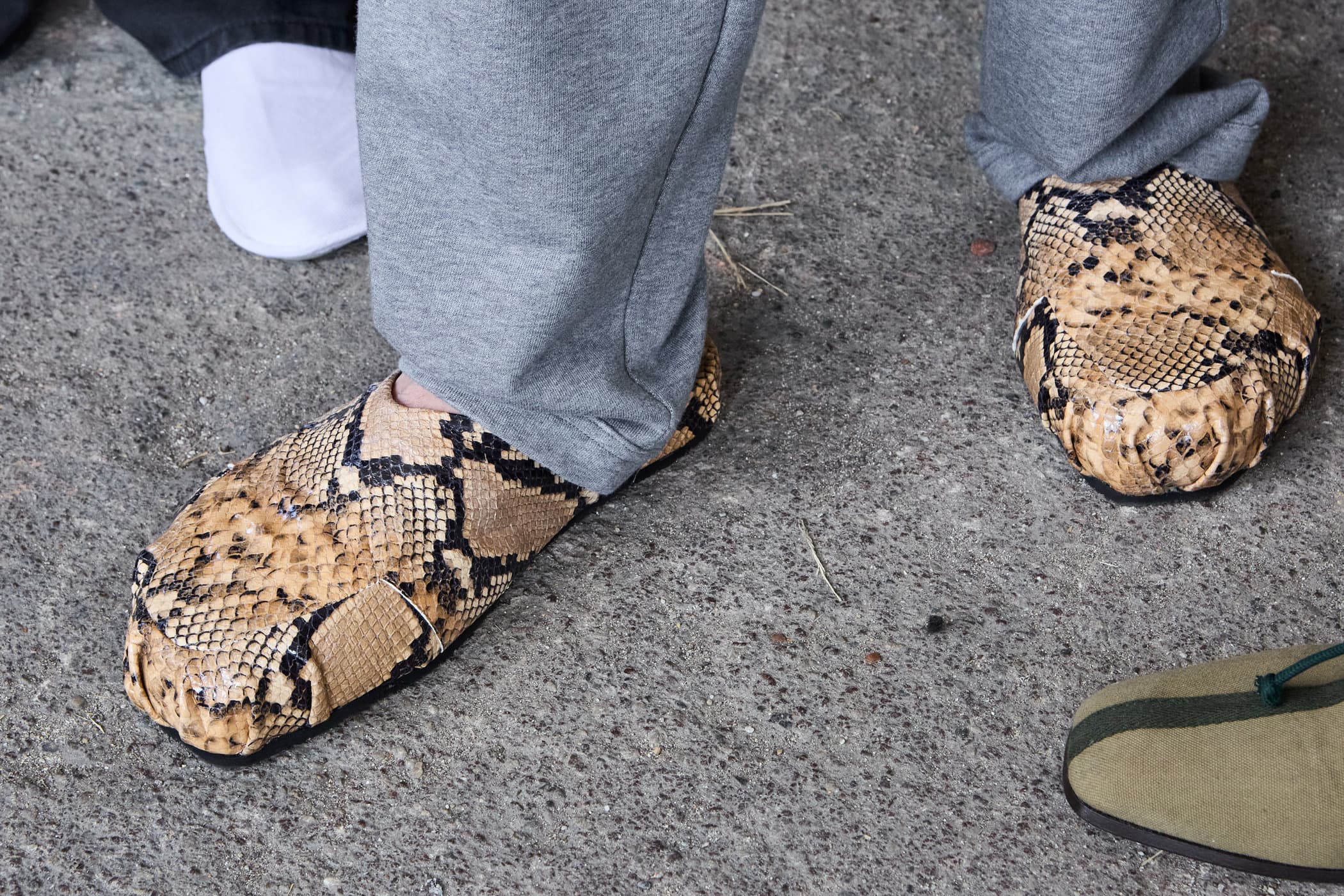 Magliano  Spring 2025 Men's Fashion Show Backstage