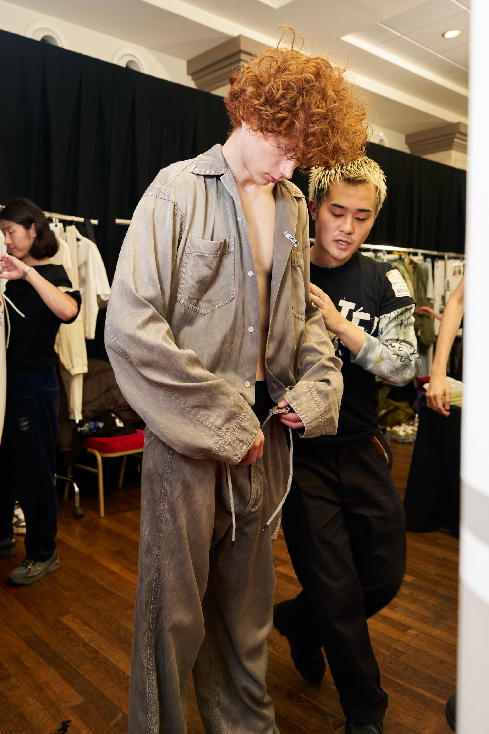 Maison Mihara Yasuhiro  Spring 2025 Men's Fashion Show Backstage