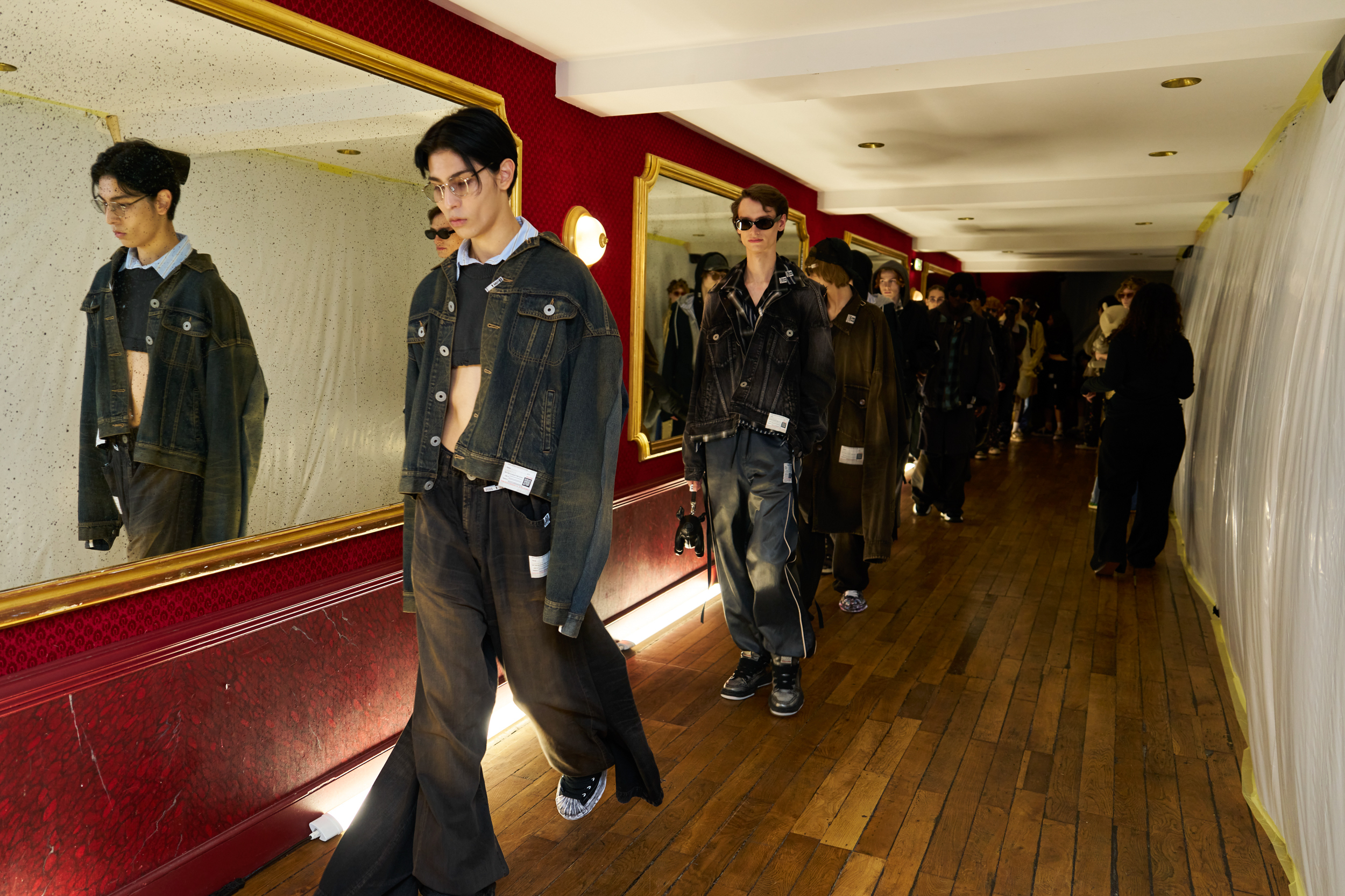 Maison Mihara Yasuhiro  Spring 2025 Men's Fashion Show Backstage