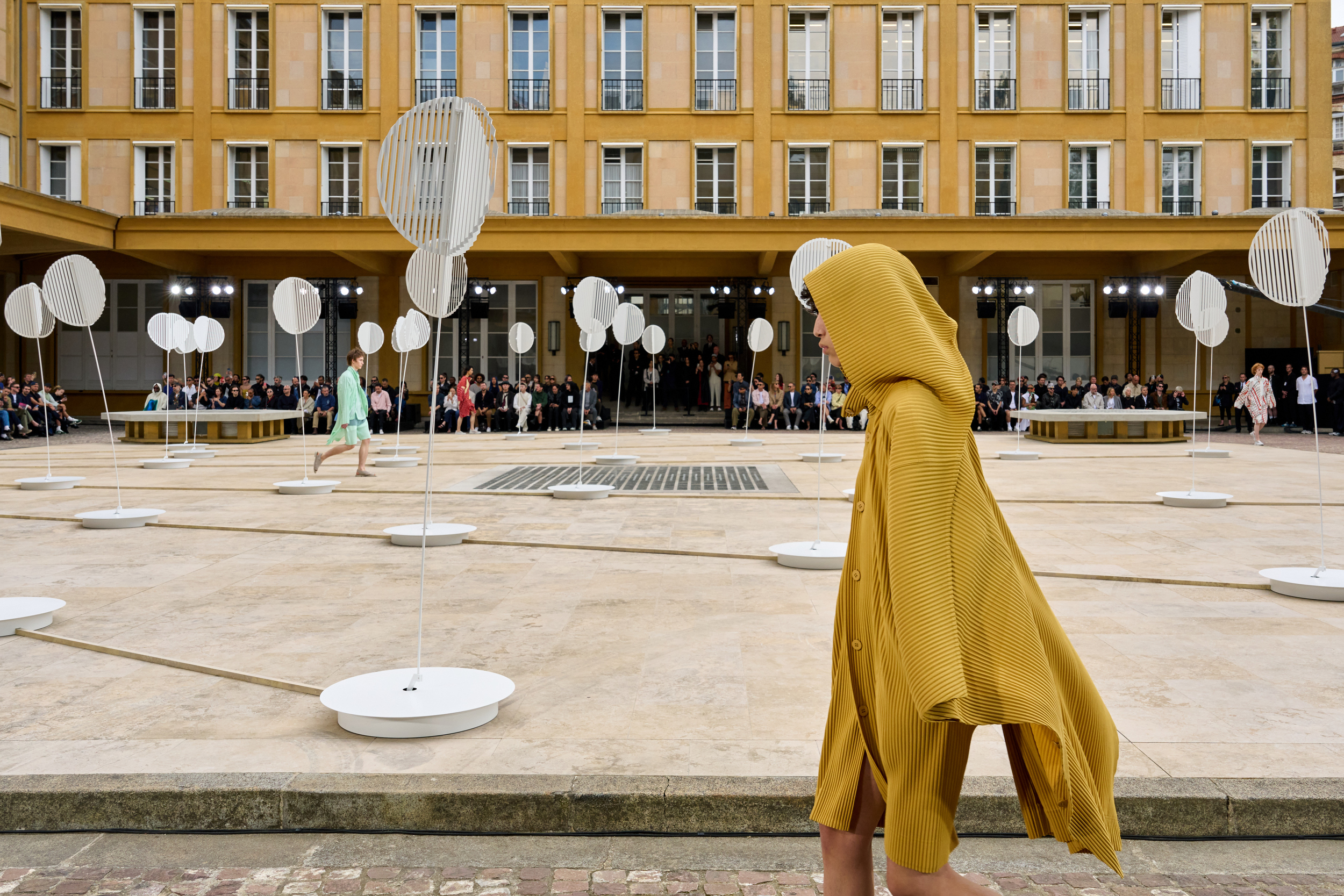 Homme Plisse Issey Miyake  Spring 2025 Men's Fashion Show Atmosphere